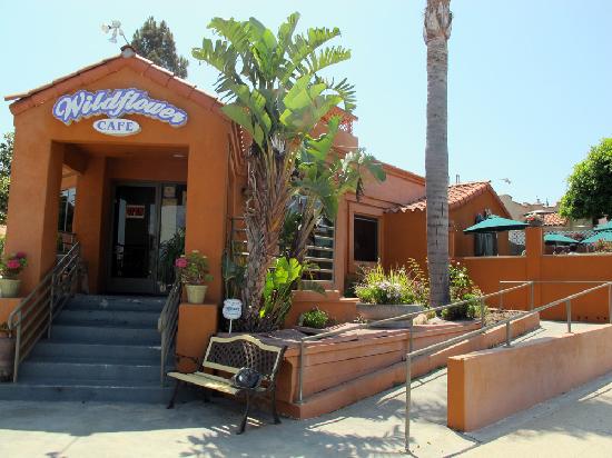 ADA-accessible Wildflower Cafe boutique venue for intimate networking mixers and corporate brunch.