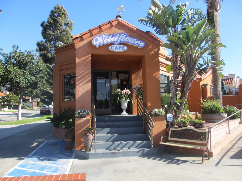 Wildflower Cafe interior for breakfast meetings and team-building lunch events.