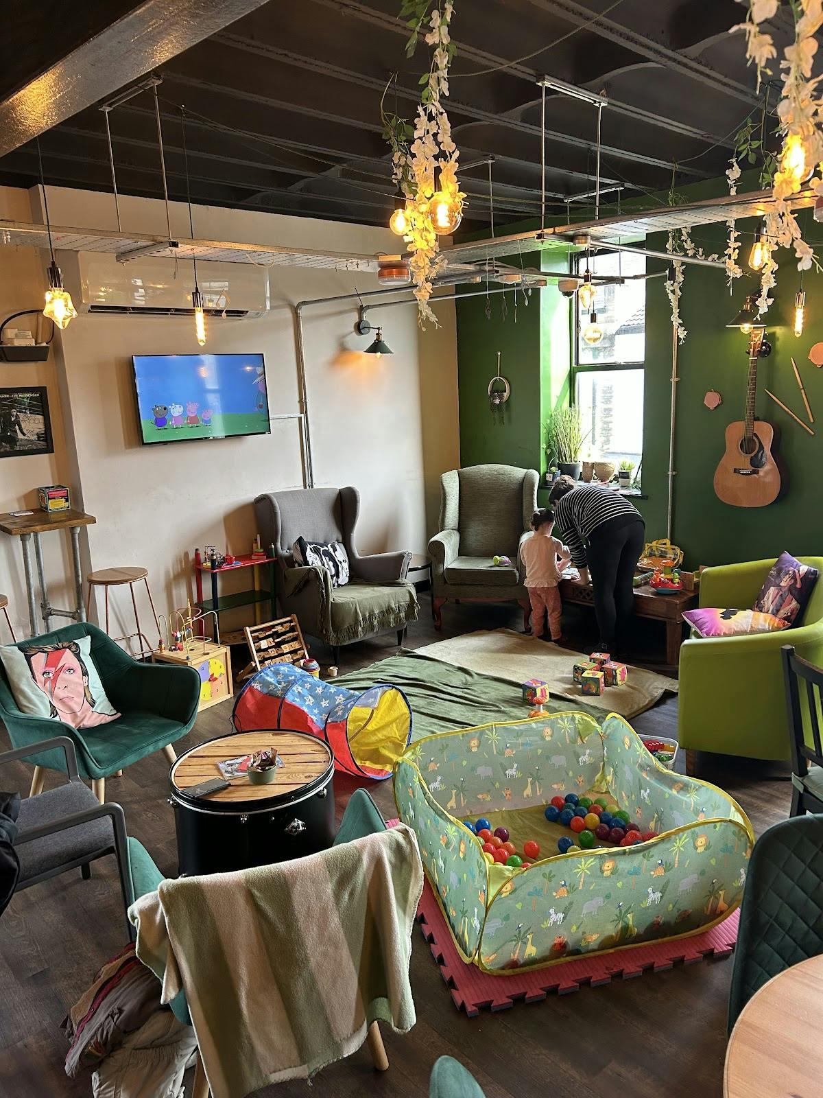 Crank Studios - >Crank Studios</a>