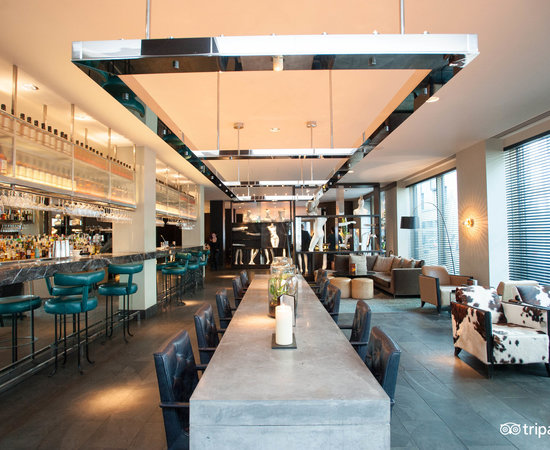 Bar & Grill at the South Place Hotel ...