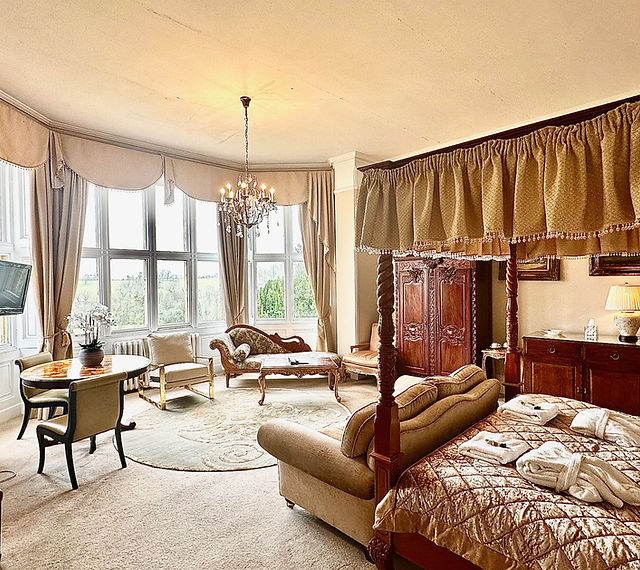 Christmas Bedrooms at Orchardleigh | Orchardleigh Estate