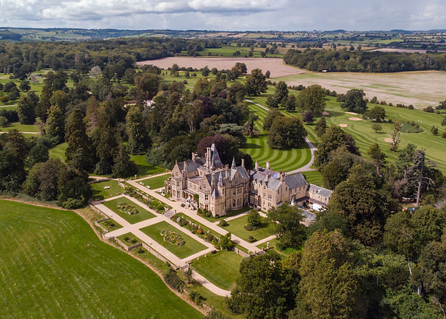 Book Your Exclusive  Venue at Orchardleigh Estate | Luxury Three Day  s in Somerset