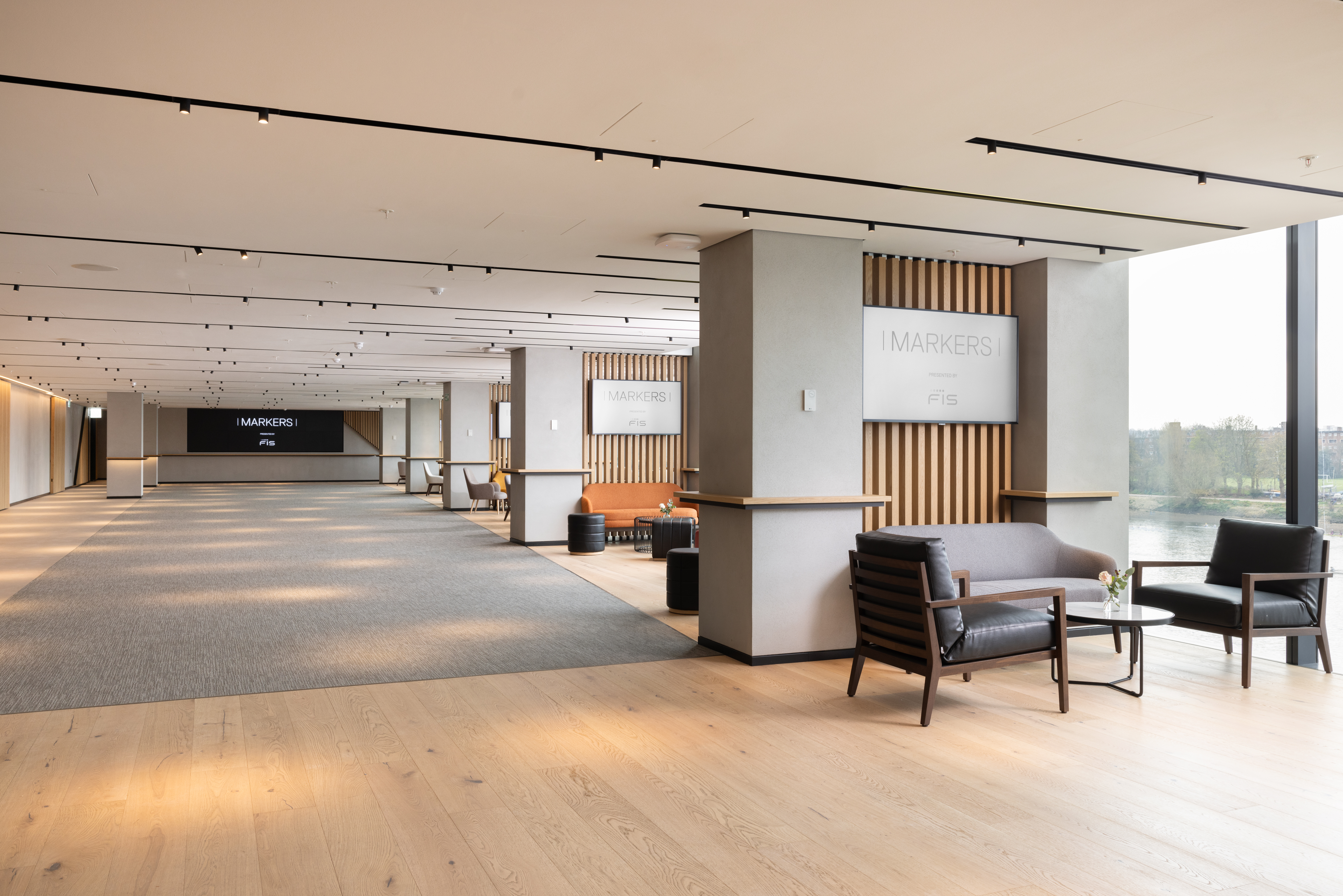 Modern event space with natural light, perfect for corporate conferences in Fulham.