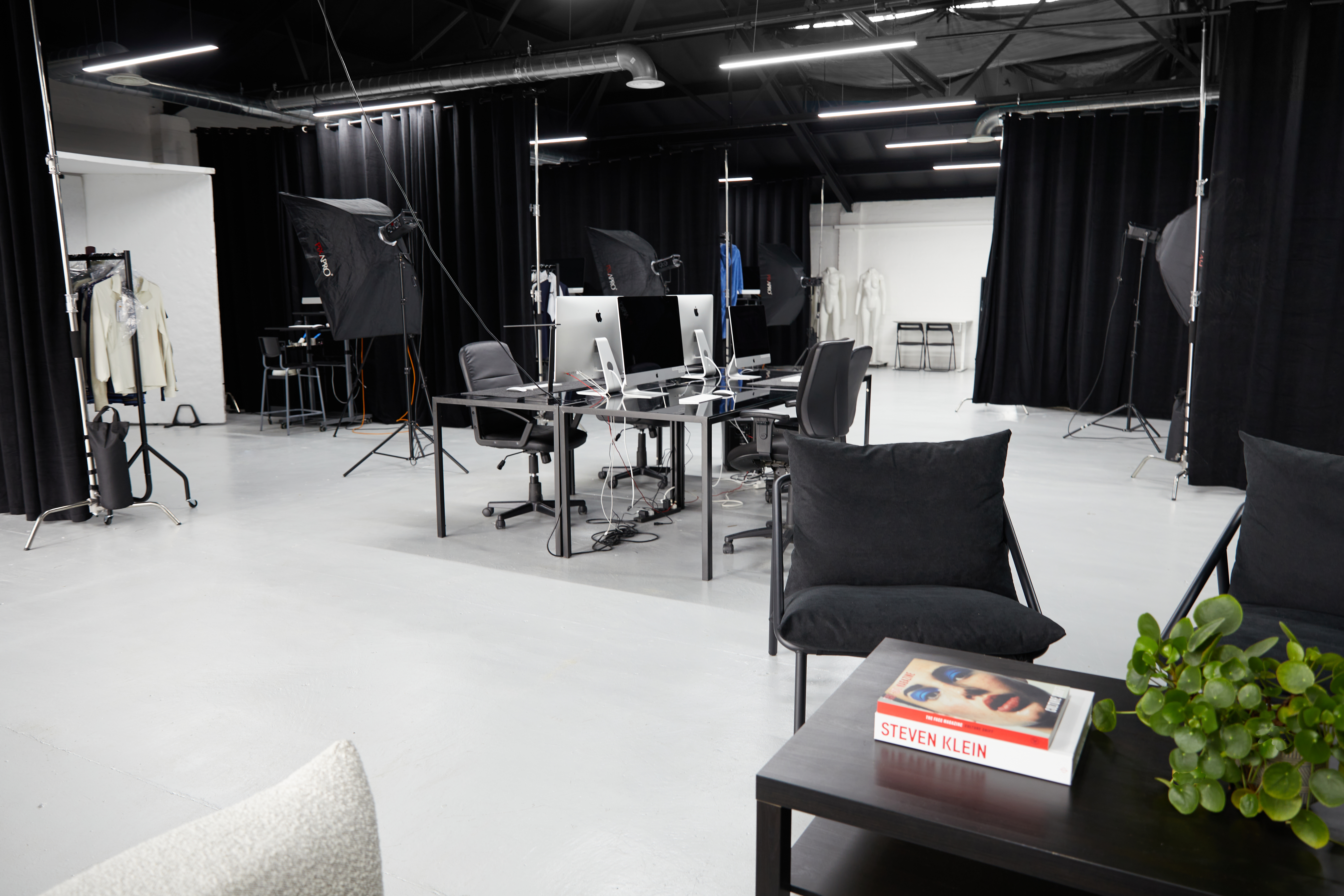 Shared Photography Studio - ba54333d-3339-409b-9eb8-0058b9a20b23.jpg