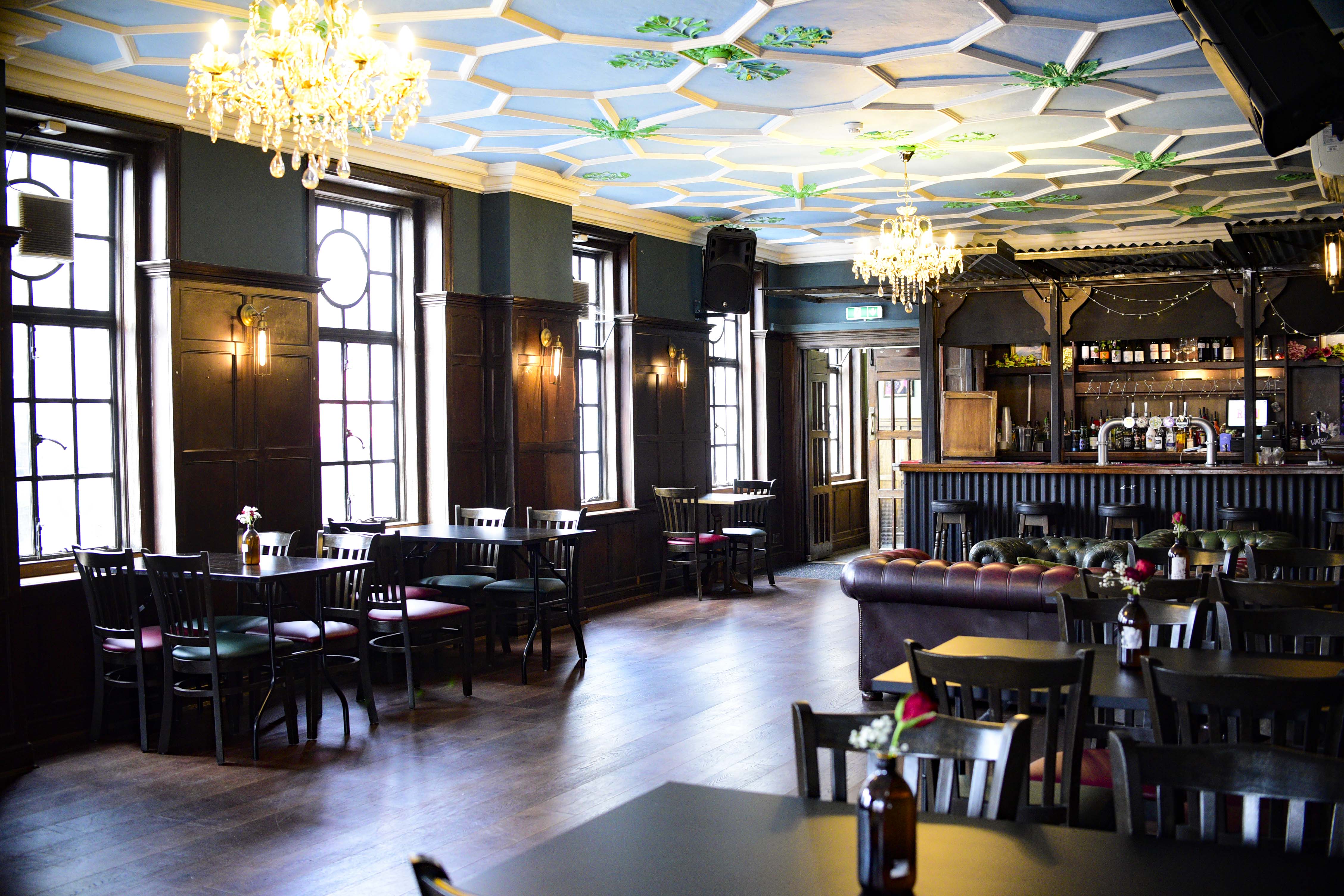 Function Room - f79f541d-e65f-4f61-9e09-567a568f960a.jpg