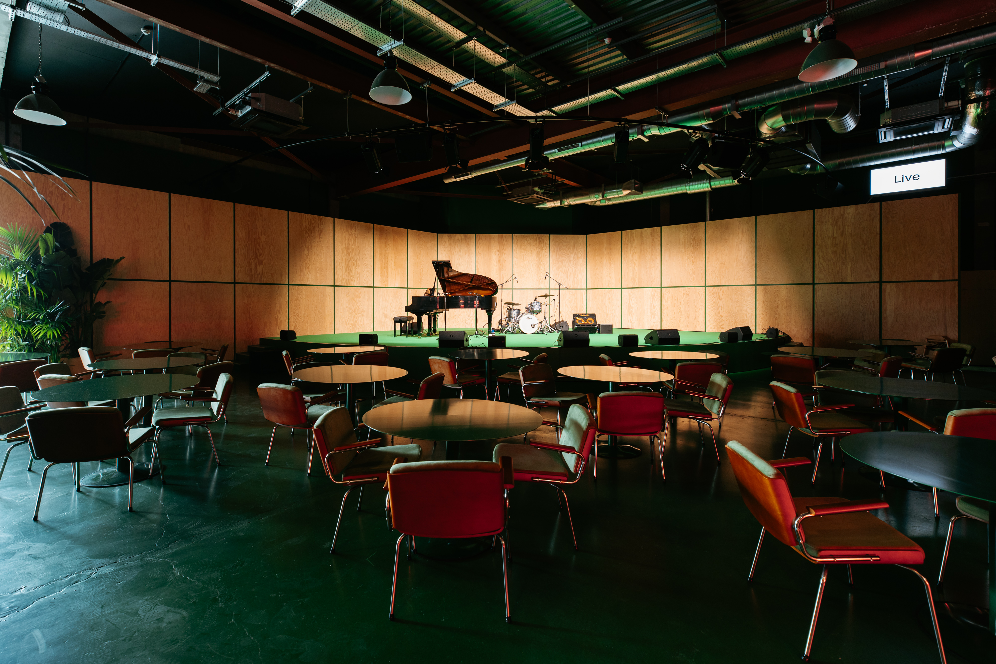 Food Hall and Cafe Bar  - 7623a181-0c98-47b5-9c03-1a5efae87f6c.JPG