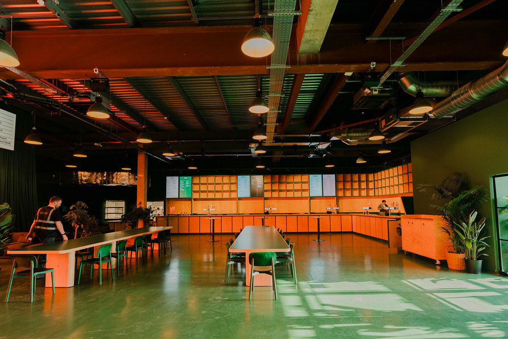 Food Hall and Cafe Bar - cd9e1c04-c69e-4fd7-8b9f-34f095de9773.jpg