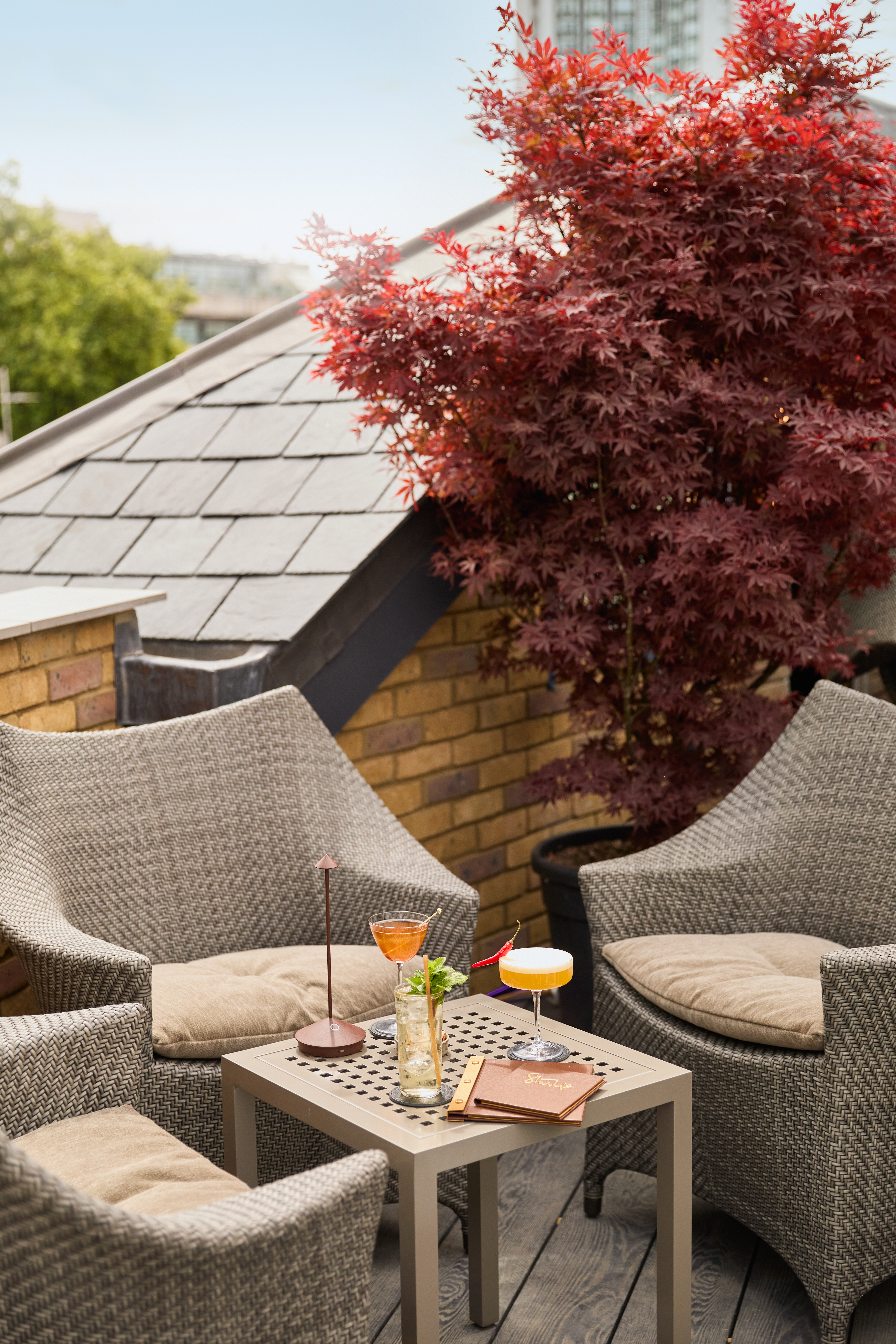 Outdoor seating at Stanleys, Chesterfield Mayfair, perfect for cocktail receptions and meetings.