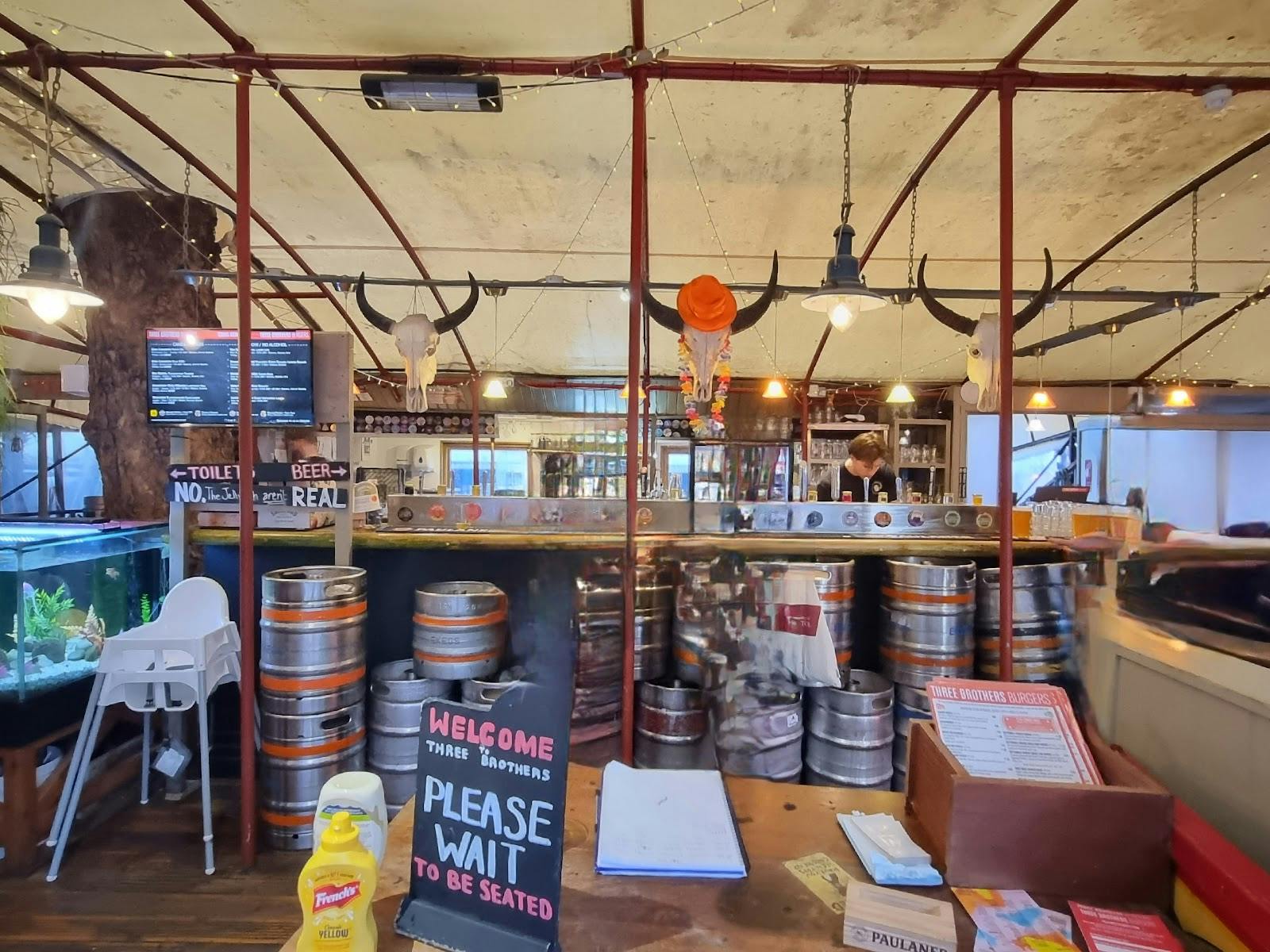 THREE BROTHERS BURGERS - >Marta D</a>