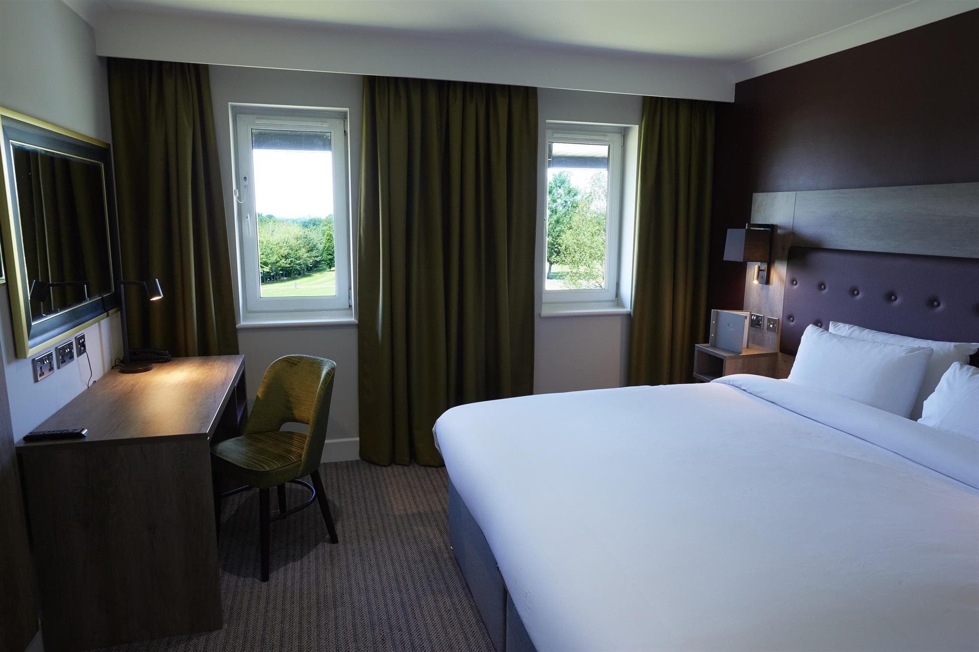 Wychwood Park Hotel & Golf Club |
