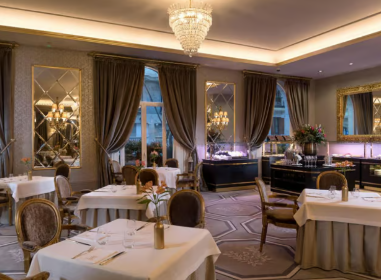 Elegant restaurant at Claridge, Wellington Hotel Madrid, ideal for upscale events and dining.