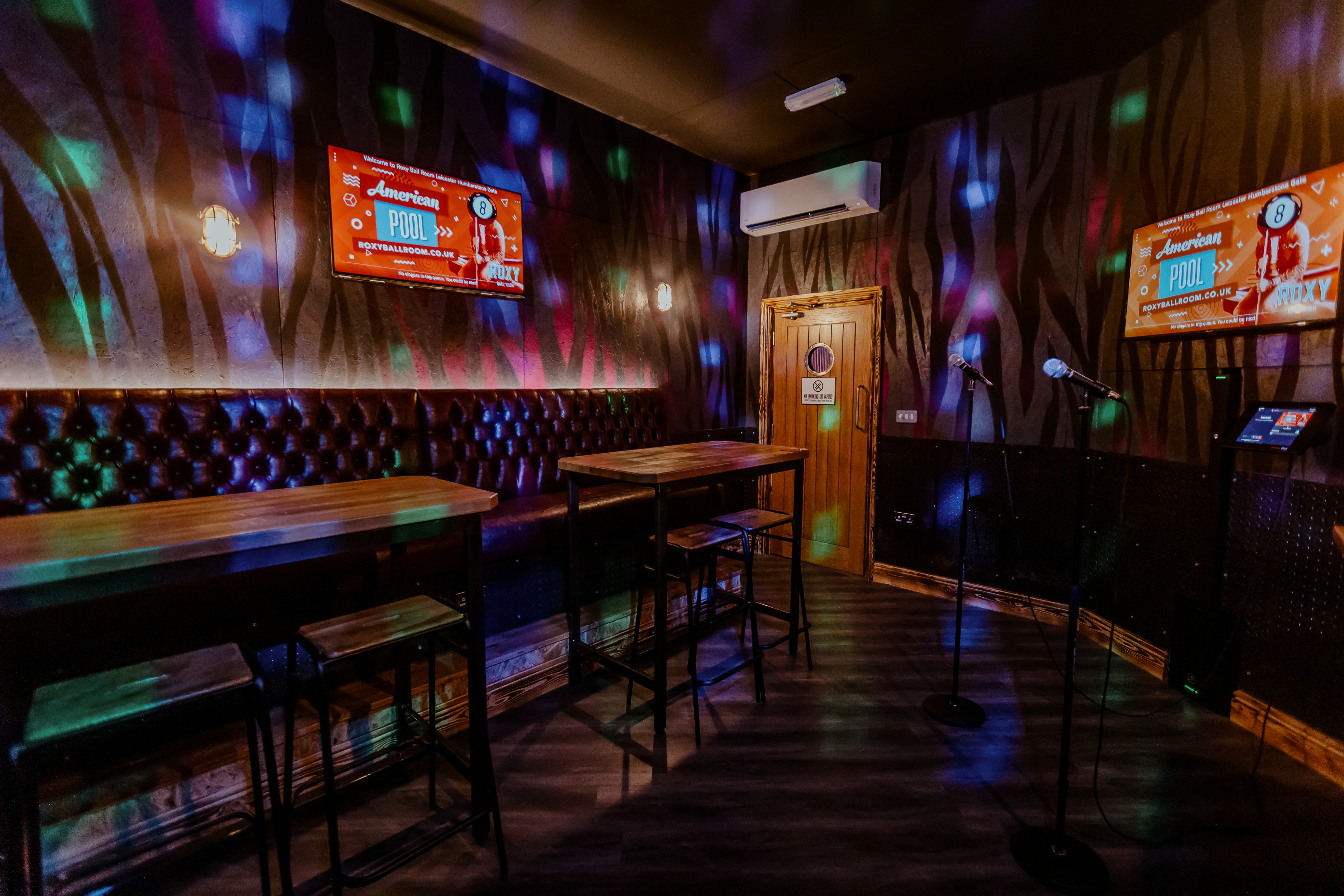 Karaoke Room - 3340b907-653c-43e8-b9f9-ec61c8f0e33a.jpg