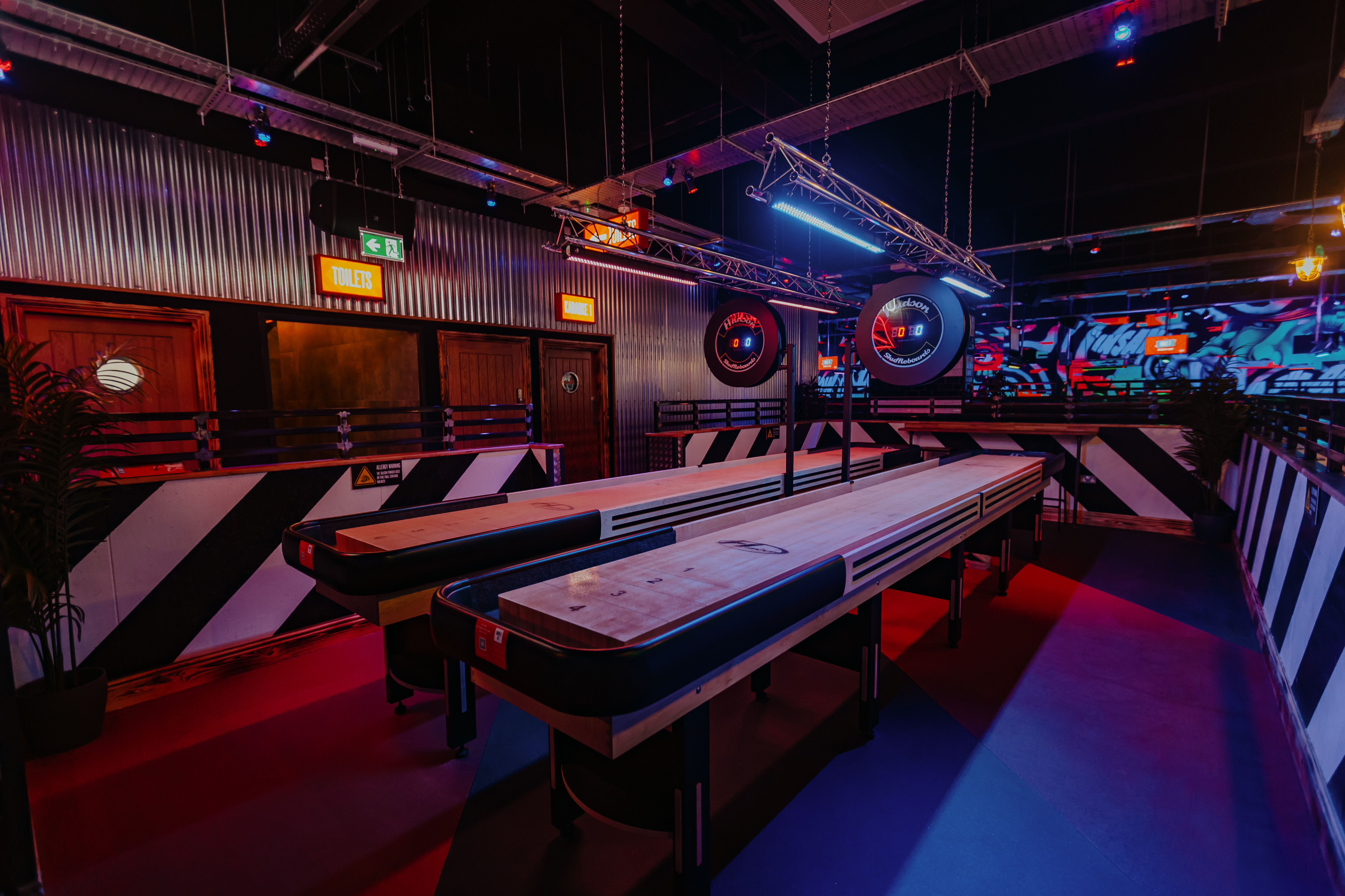 The Den - 431bb92f-8a8e-44db-a4d3-d514df77cc7a.jpg