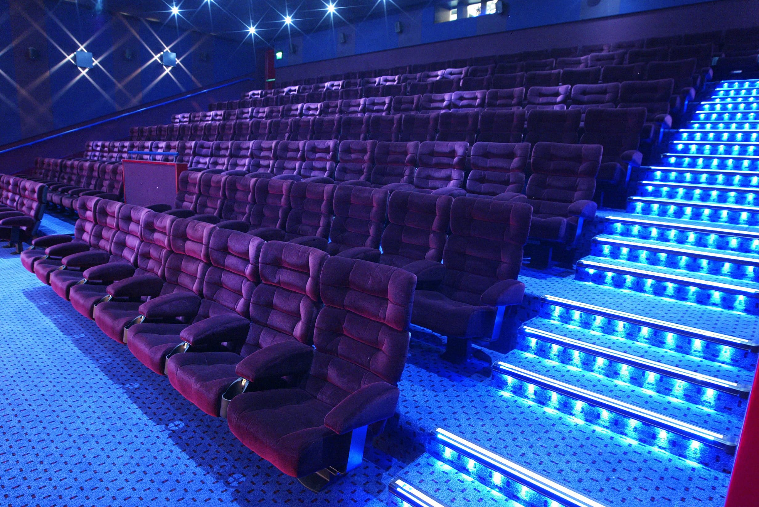 Cinema Screens - 699317b6-4e60-4865-8661-bd8b5fb17f55.jpg