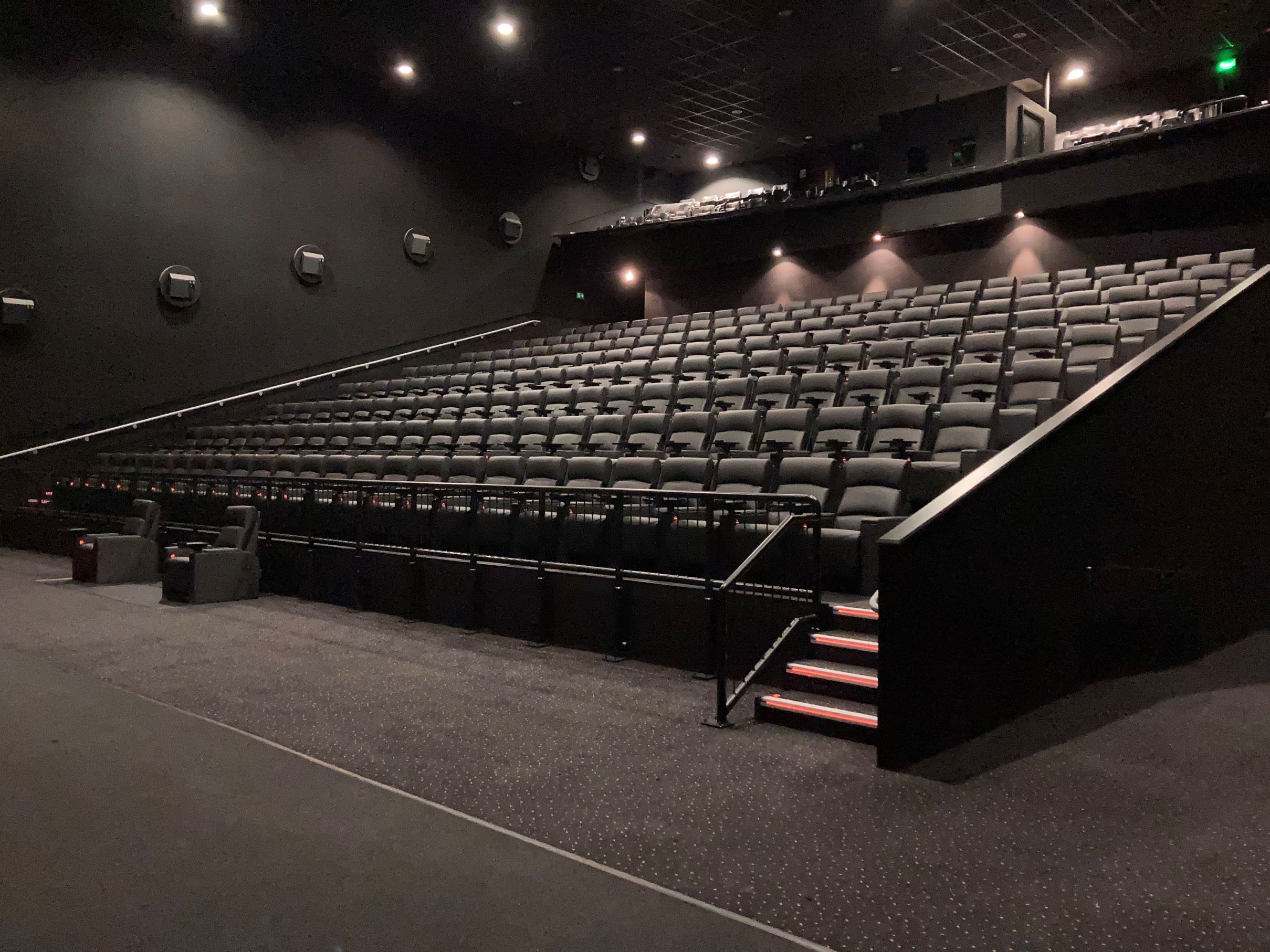 Vue Manchester Cinema: modern auditorium with tiered seating, ideal for conferences and screenings.