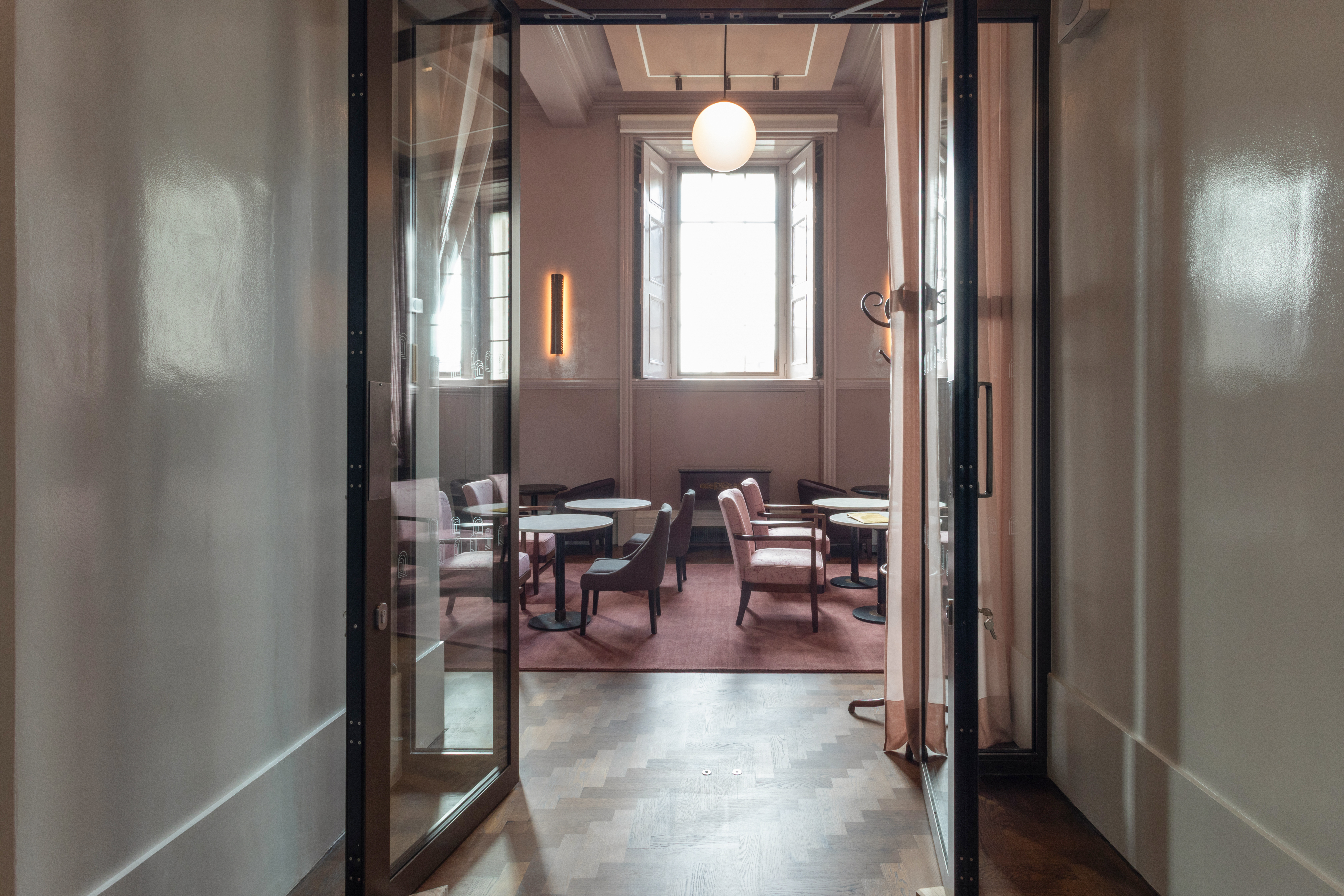 Supporters' House Salon, modern meeting space for workshops and gatherings.