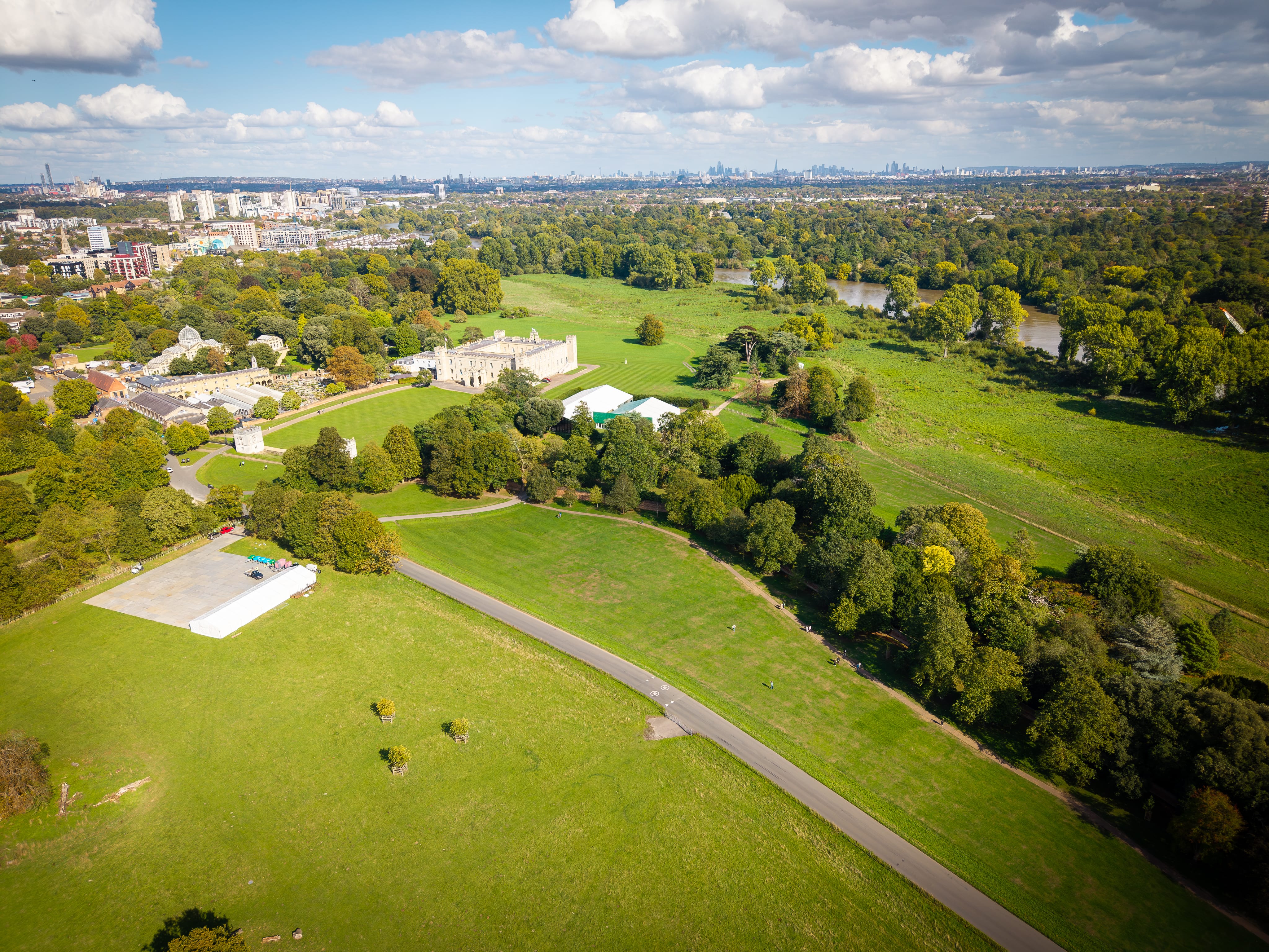 Whole Venue - c0e29326-9a81-4754-821b-801566a9c785.jpg