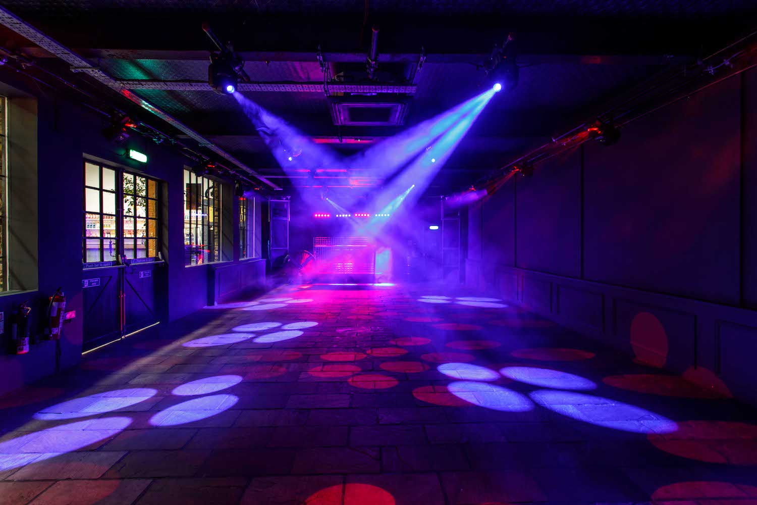 Glass House - 6243b40e-e9c9-4a80-8de5-7d80c632ae2c.jpg