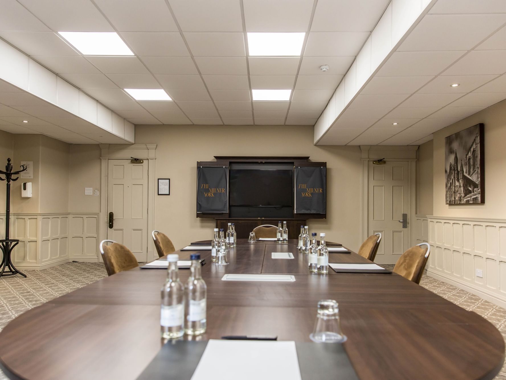 Meeting room at Jorvik, featuring a long wooden table, ideal for conferences and presentations.