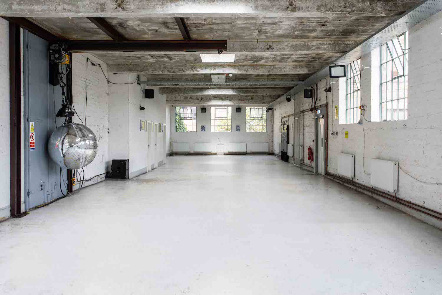 Penthouse at Electrowerkz: spacious industrial venue for corporate events and workshops.