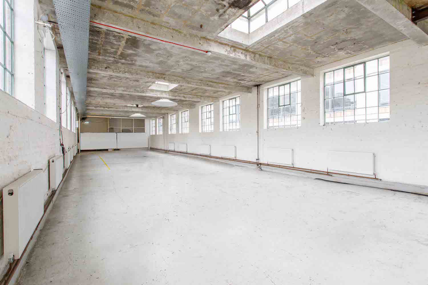 Spacious Electrowerkz penthouse with high ceilings for workshops and exhibitions.