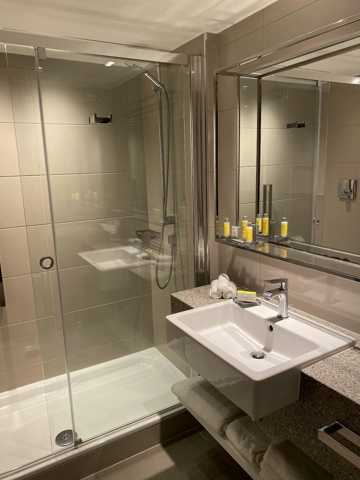 London Marriott Hotel Maida Vale - >C Kelleher</a>