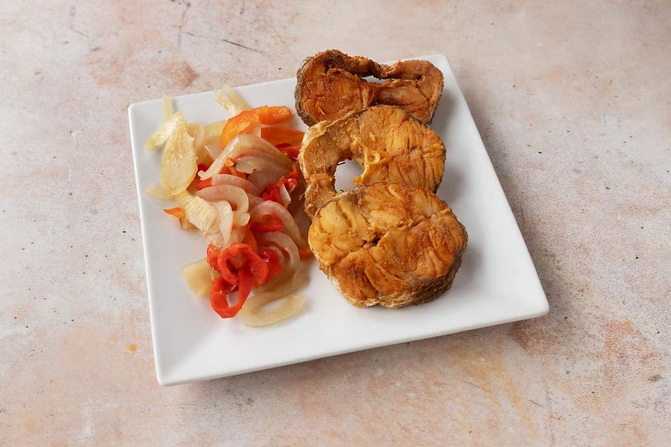 Budget-friendly plated entree at Bennetts Reggae Lounge, catering event buffet food.