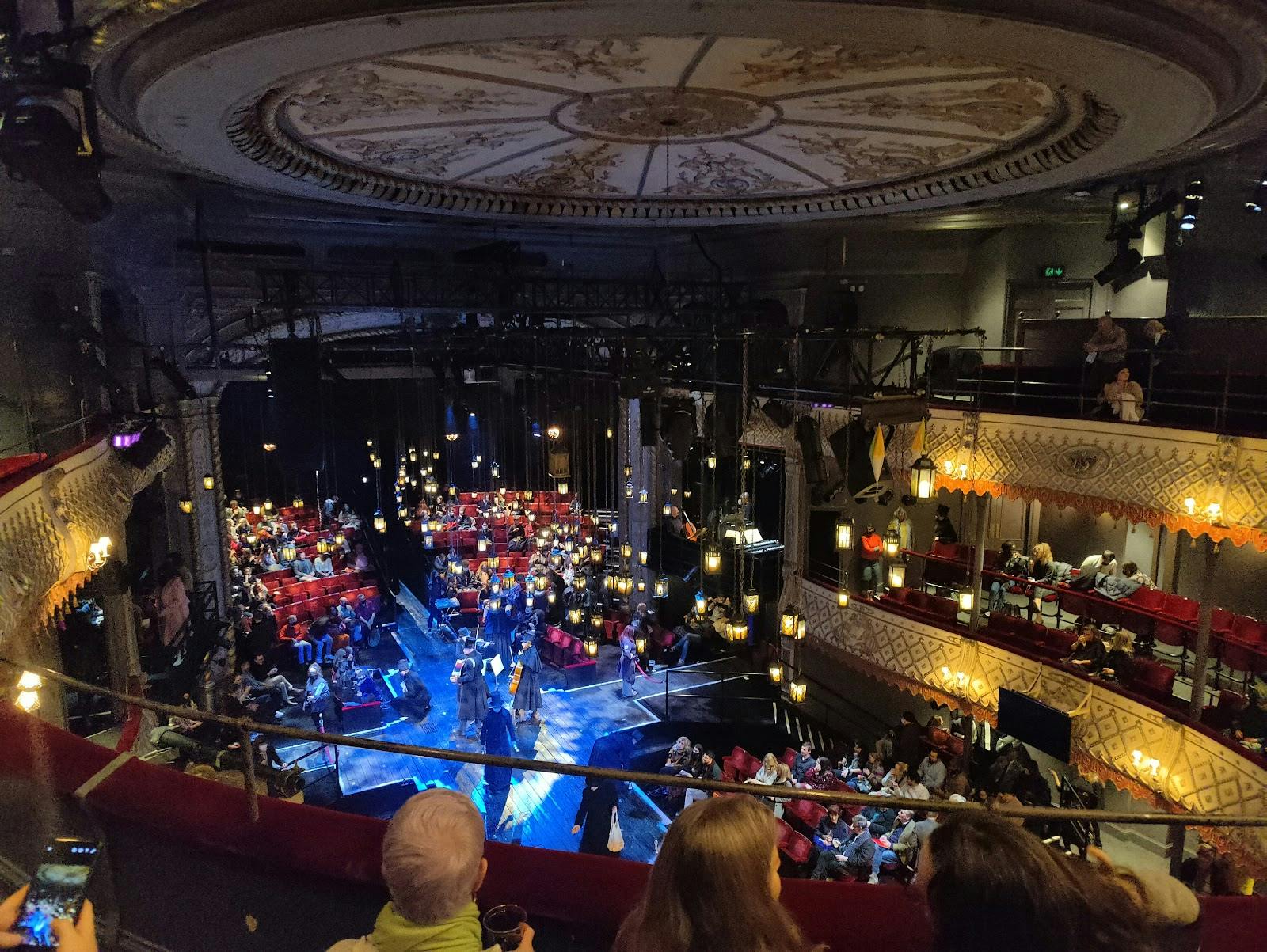 The Old Vic - >Robert Theodor</a>