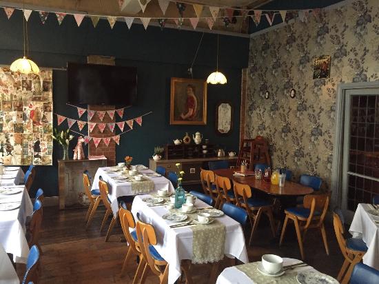 Eltham Gpo - Picture of Eltham GPO, London -