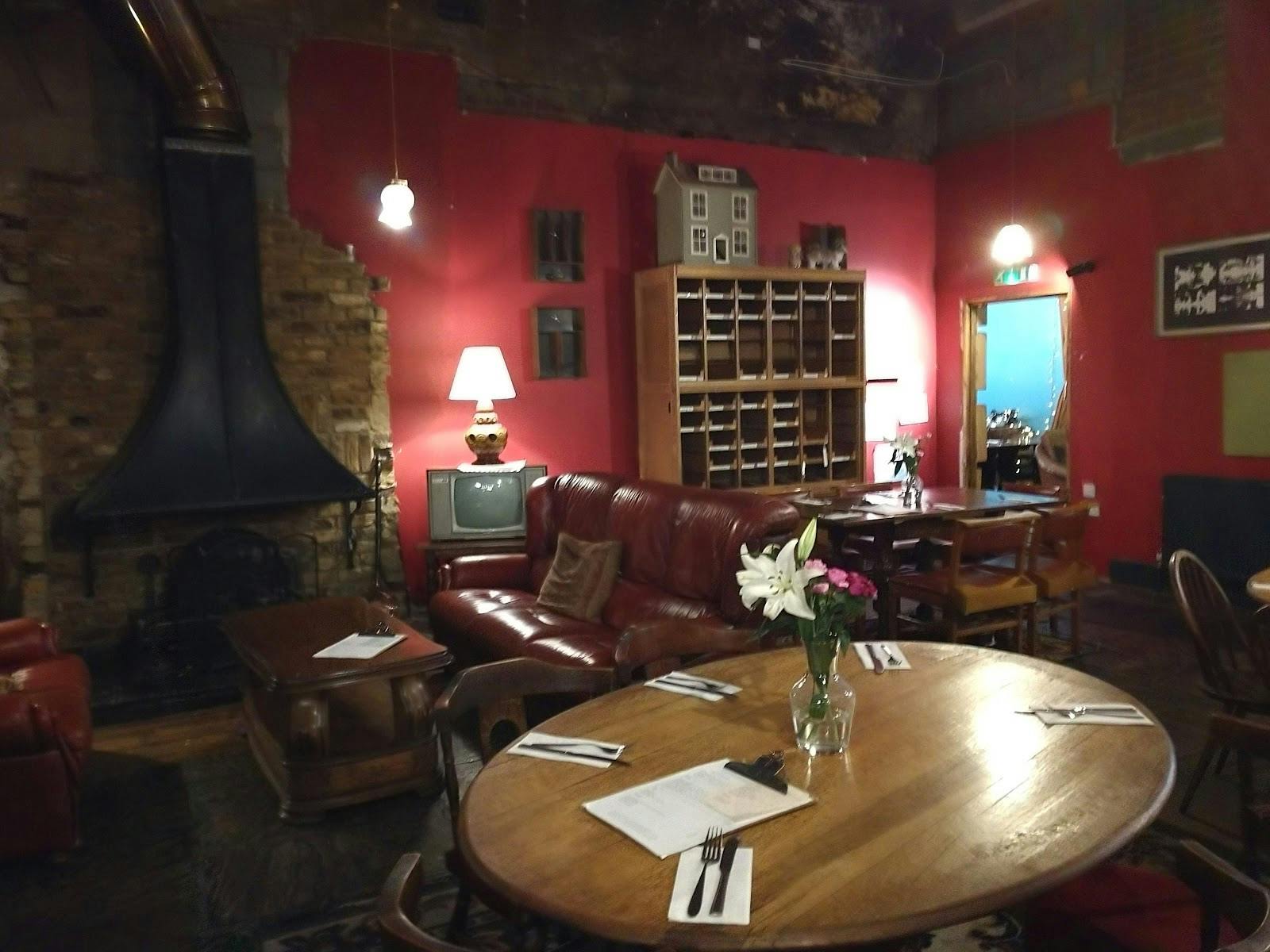 Eltham GPO - >Nemora Rodrigues</a>