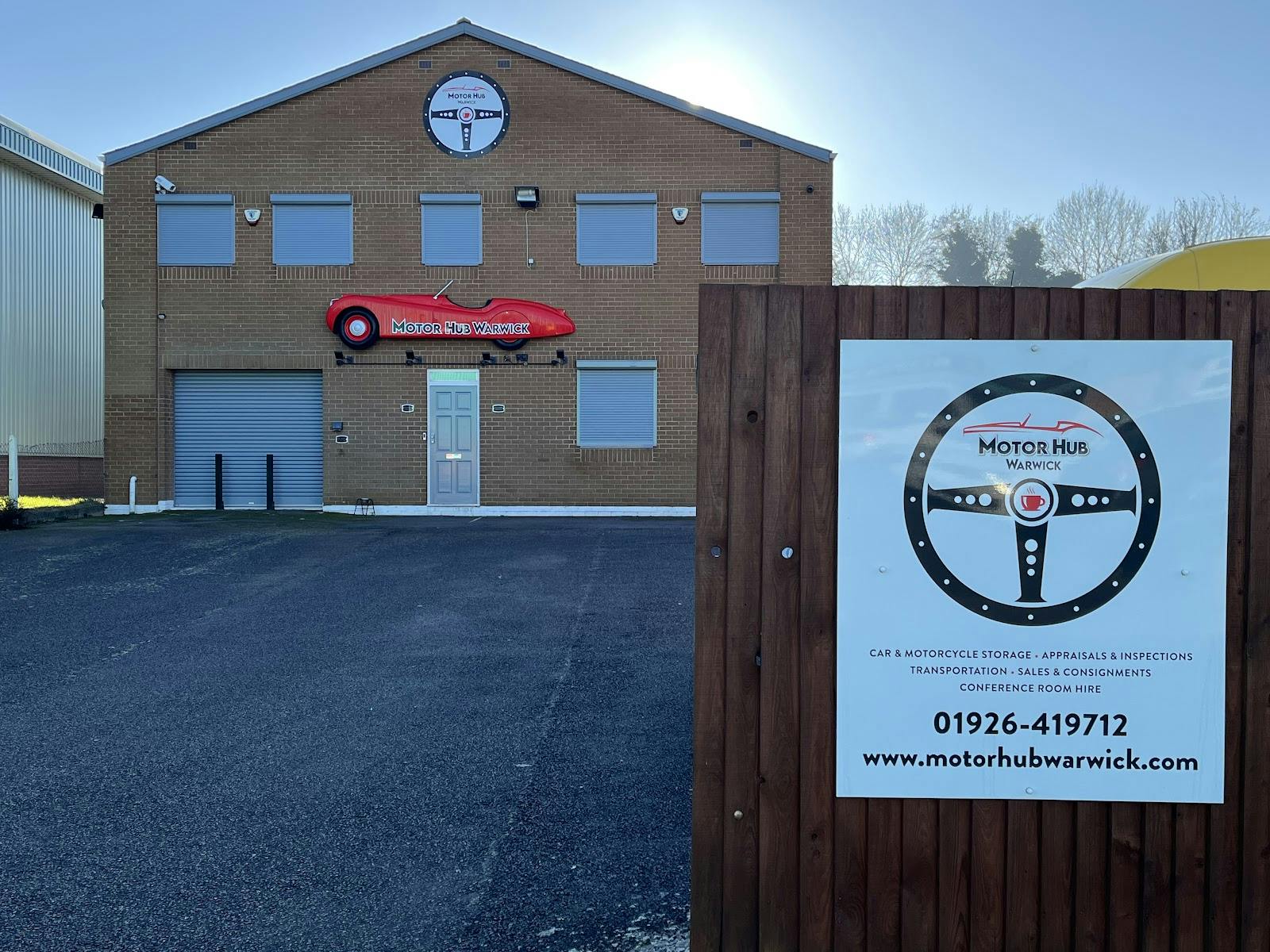 Motor Hub Warwick - >Chris Miller</a>