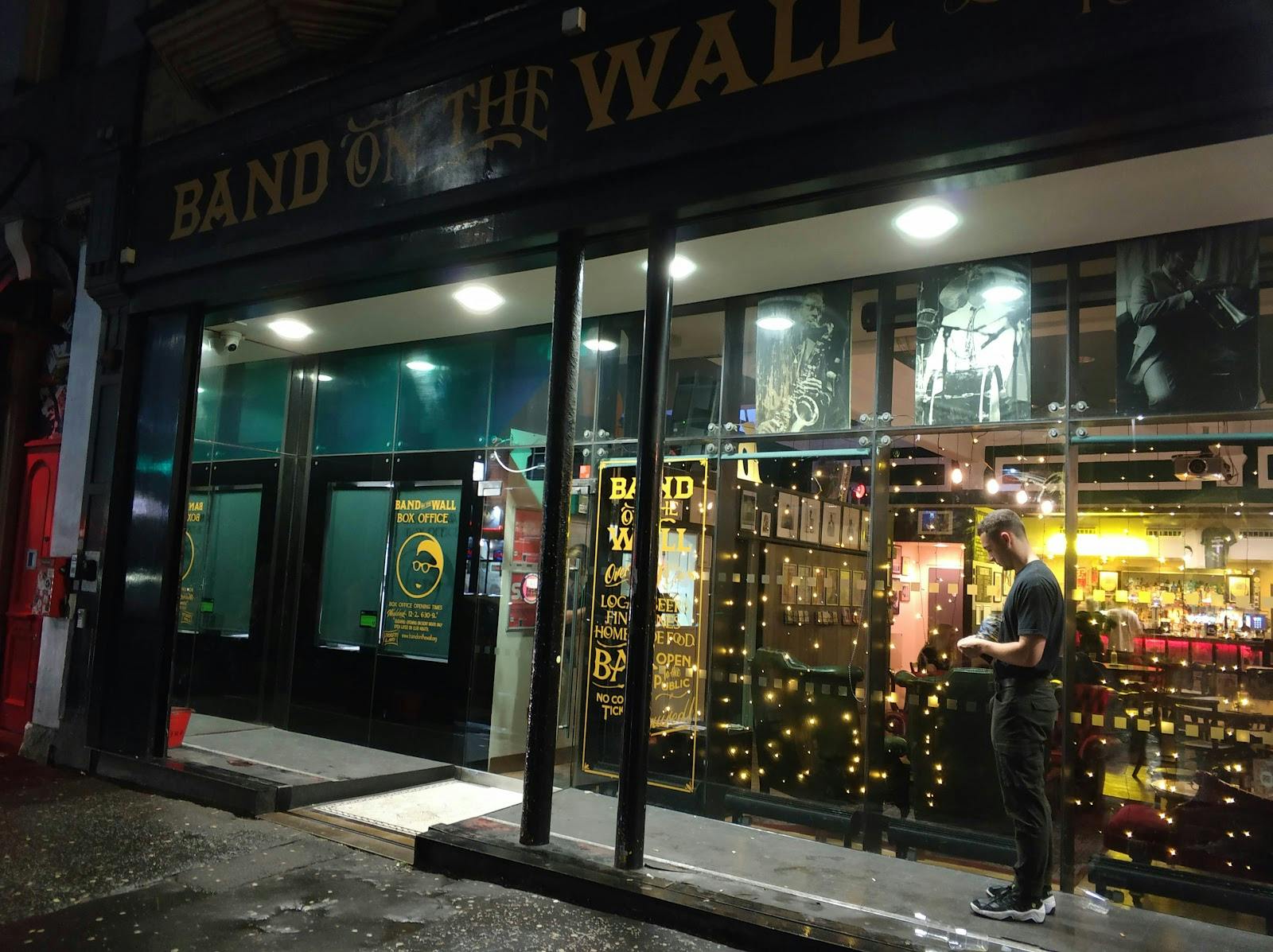 Band on the Wall - >Nestoras Bananis</a>