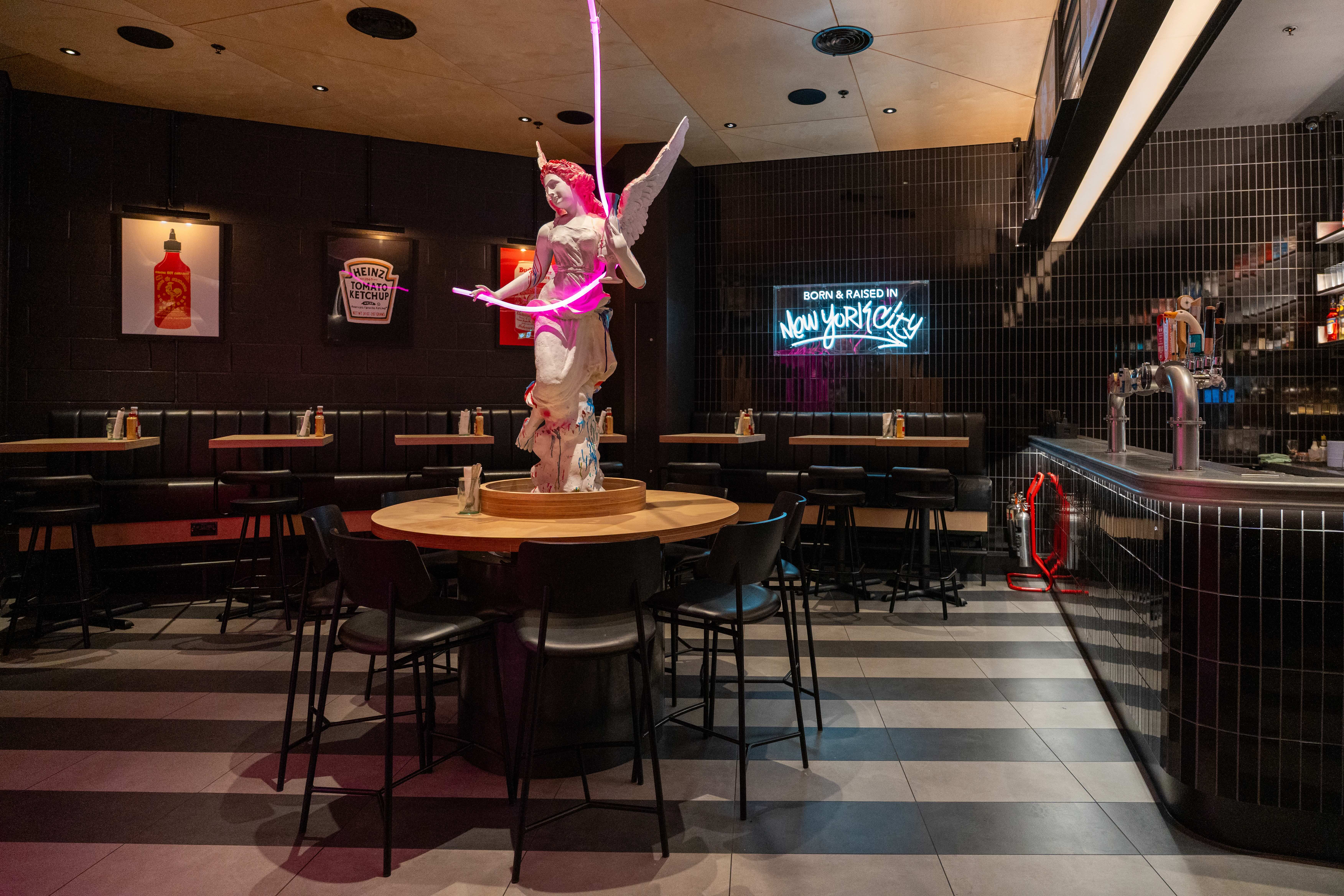 BoomBox Bar - 210ce414-7c7c-4bf8-a67f-e62d5fa382df.jpeg