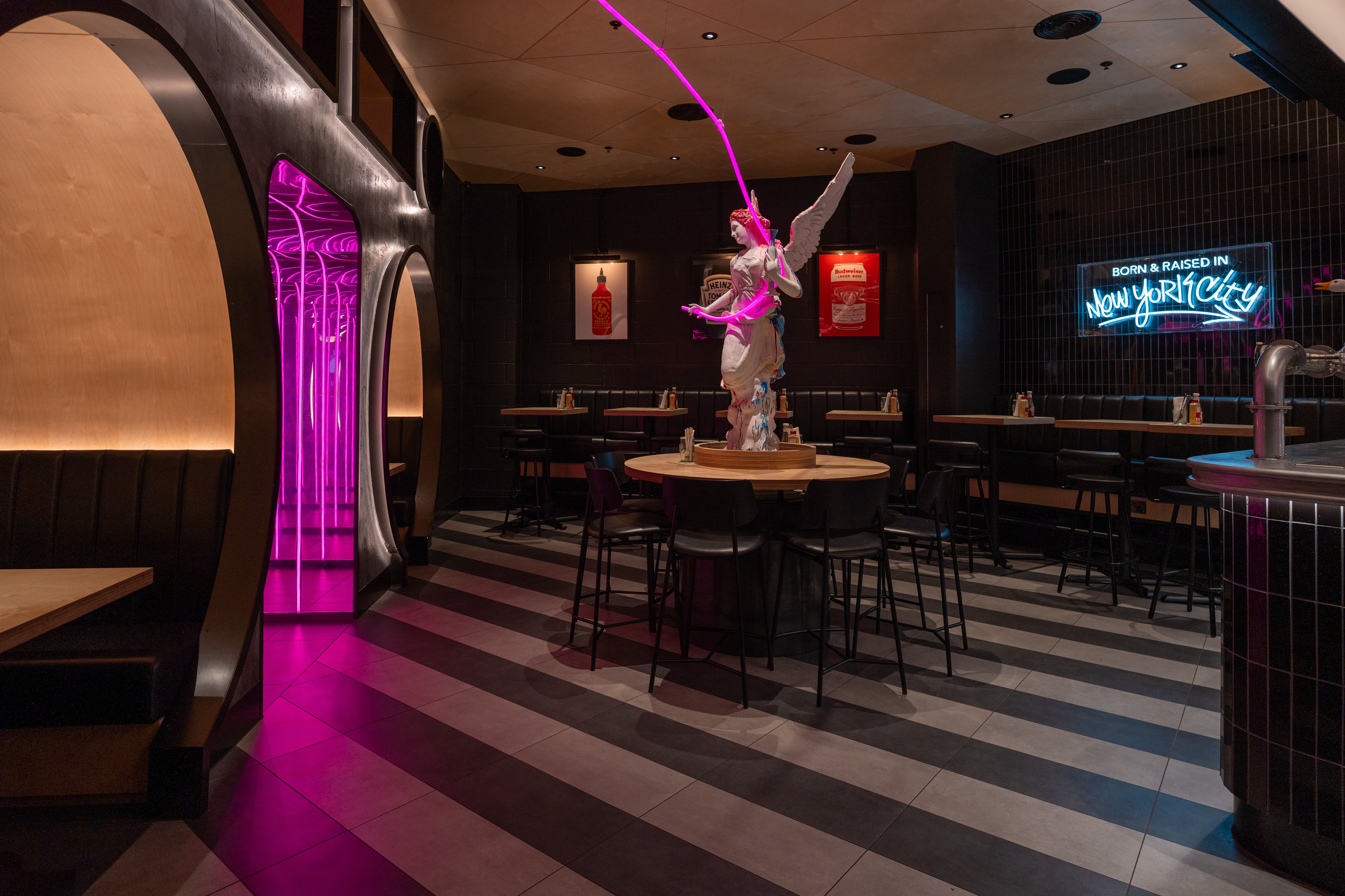 BoomBox Bar - 6941a526-9bbd-404a-aac8-da4d3532a15c.jpeg