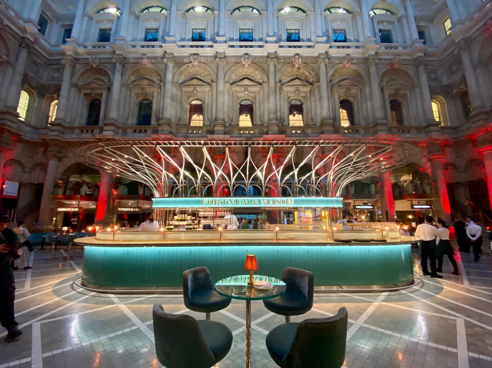 Elegant bar at Fortnum, The Royal Exchange - ideal for networking receptions and gala dinners.