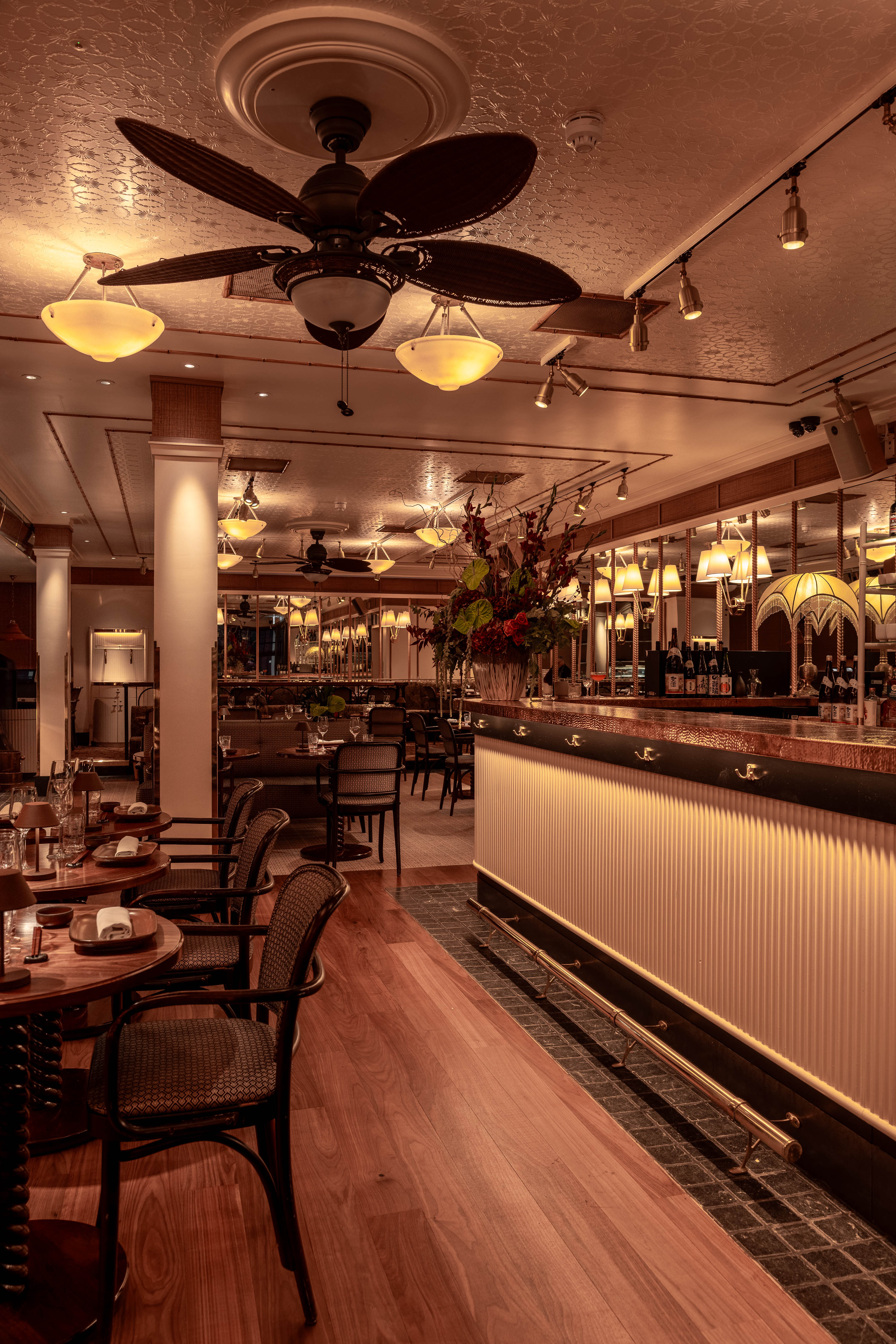 Stylish Wani Tzuki Restaurant, perfect for intimate events and business dinners.