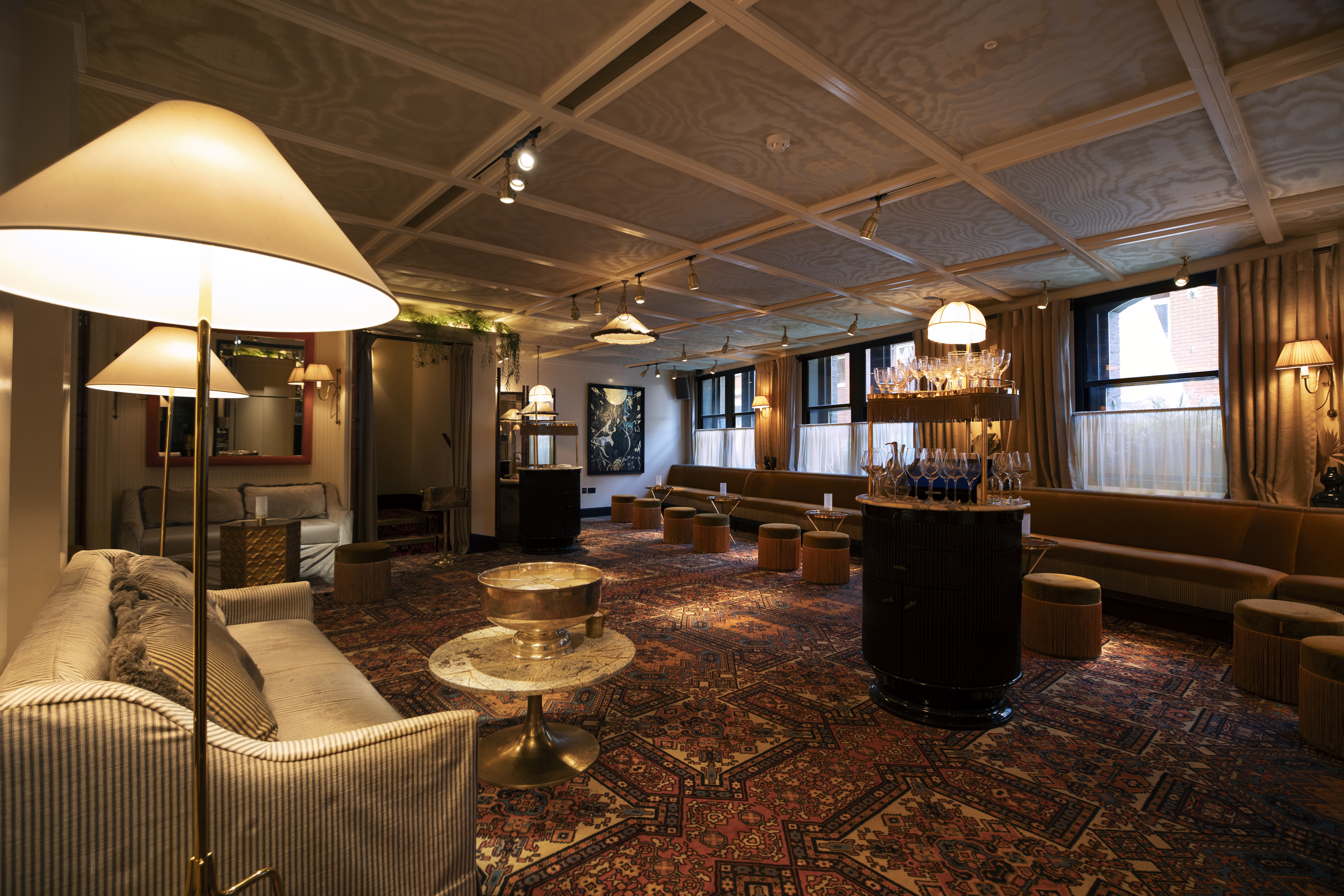 Louie Restaurant - 9ad9381f-6bf3-4ed6-942b-2d5c1cc752ed.jpg