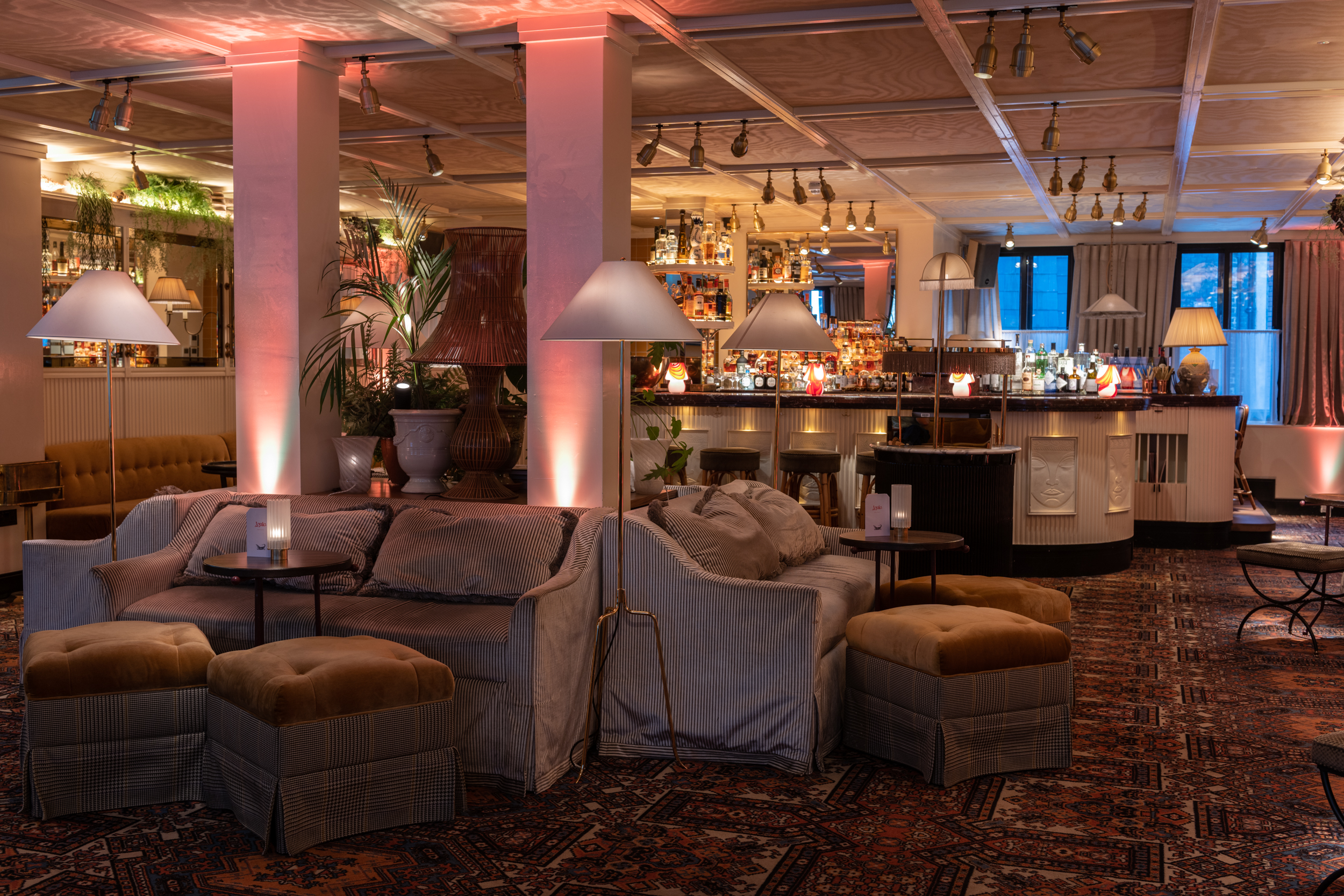 Louie Restaurant - ae09253f-7c46-4670-8e46-36b89ff6b9c4.jpg