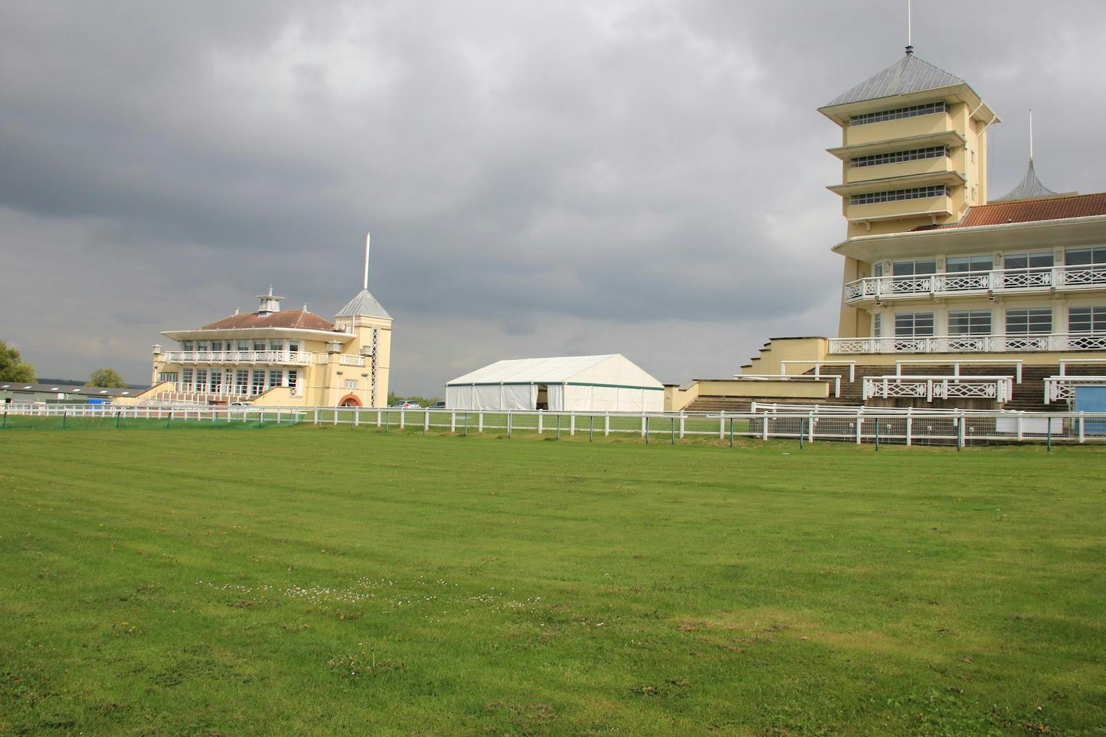 Towcester Racecourse - >Towcester Racecourse</a>
