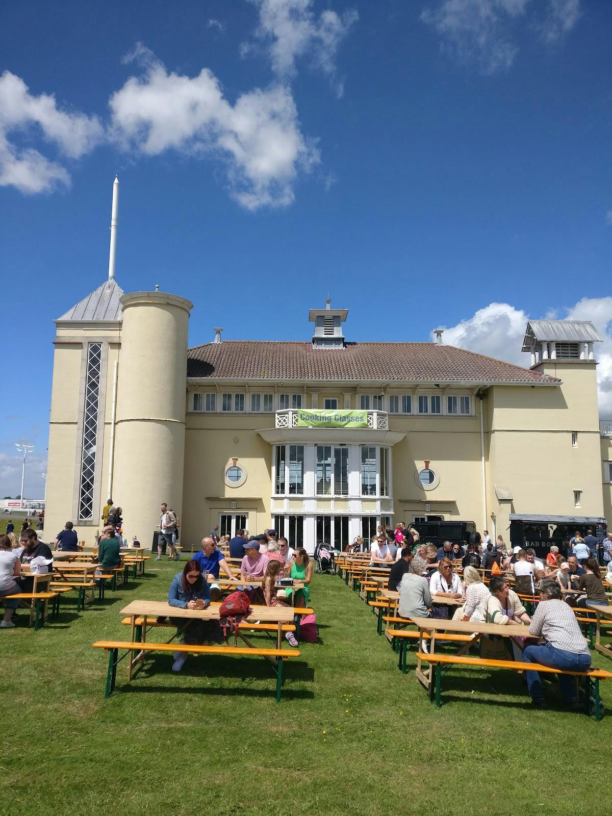 Towcester Racecourse - >luis aurrrecoechea</a>