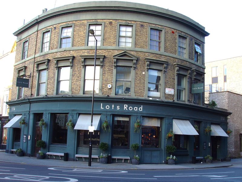 Boundary SW6 Beer Garden: stylish private dining and boutique networking venue.