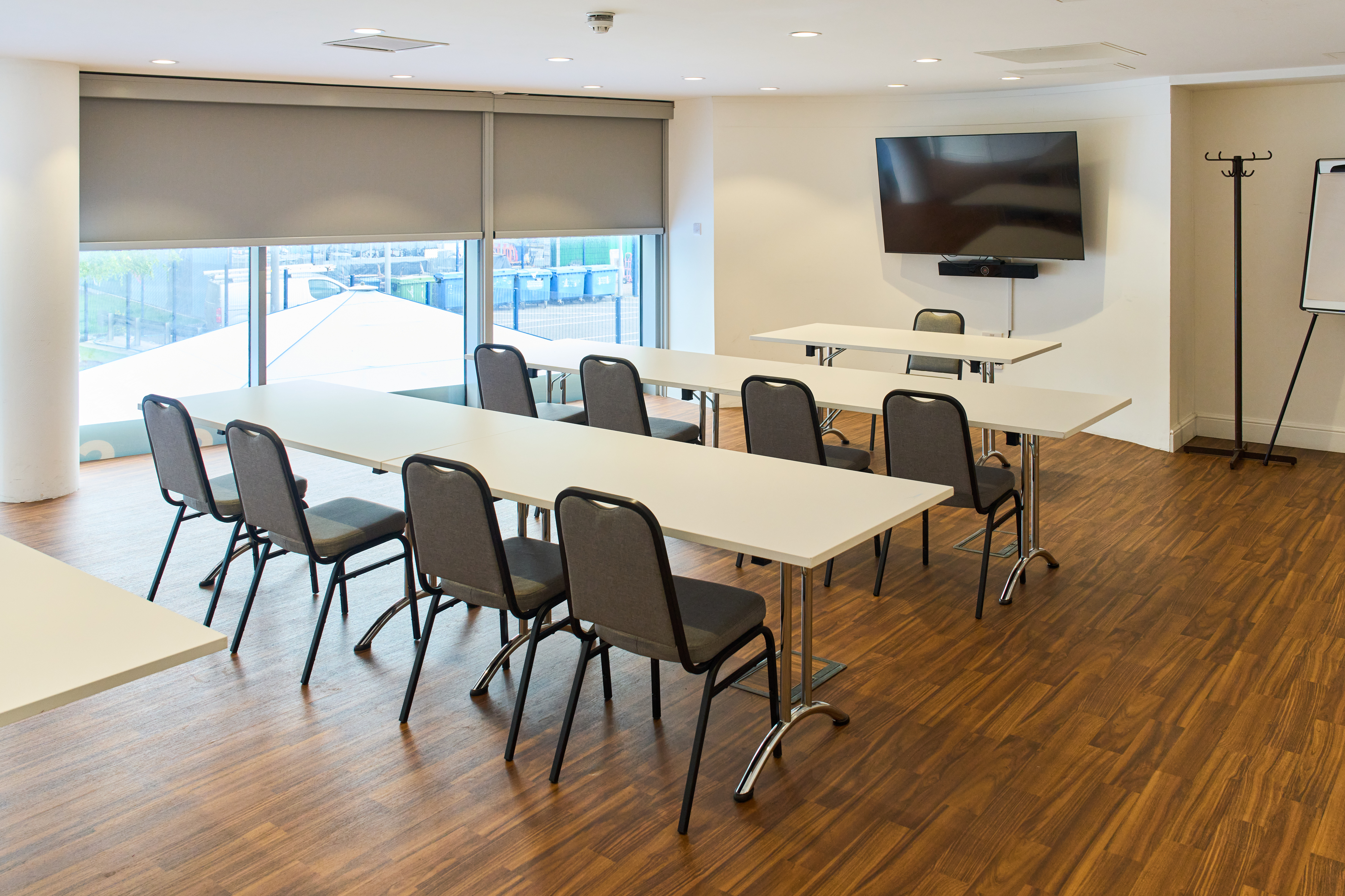 Versatile meeting room with large windows in London Cable Car for events and workshops