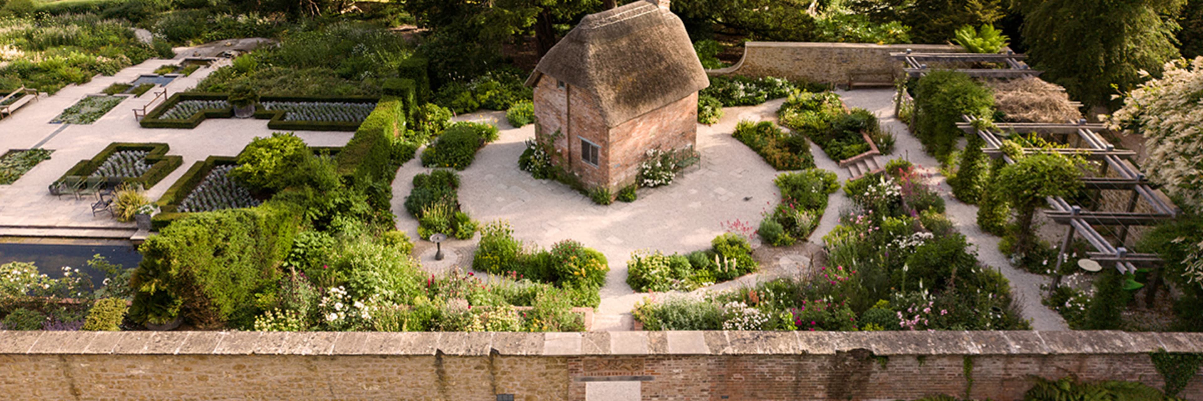 Story of Gardening venue: elegant garden wedding space for intimate boutique receptions.