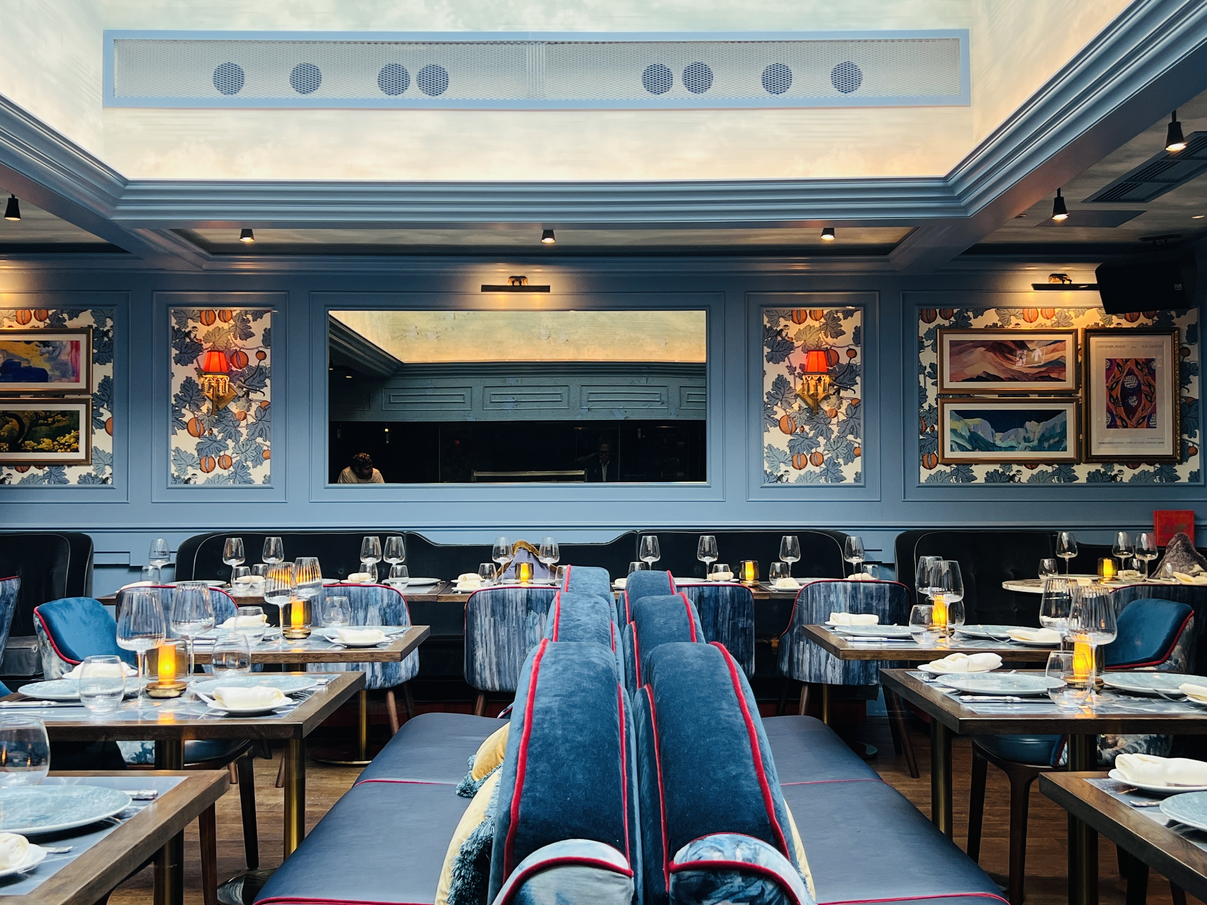 Elegant Ridge Room at VATAVARAN with plush seating, ideal for board dinners and networking events.