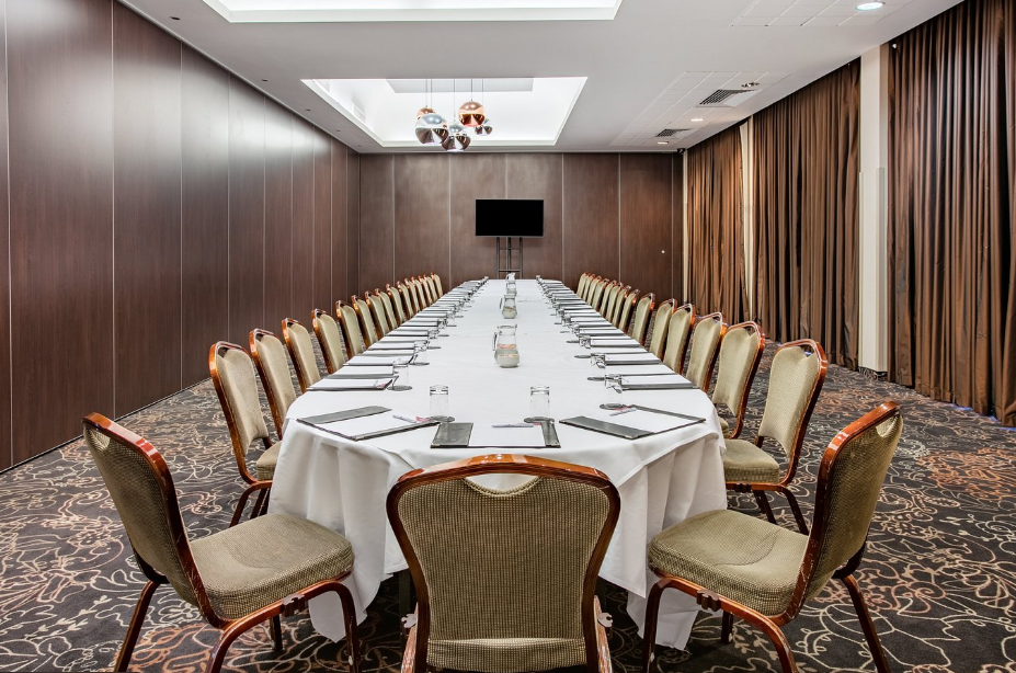 Princes Suite at Crowne Plaza Liverpool, modern boardroom for corporate events.