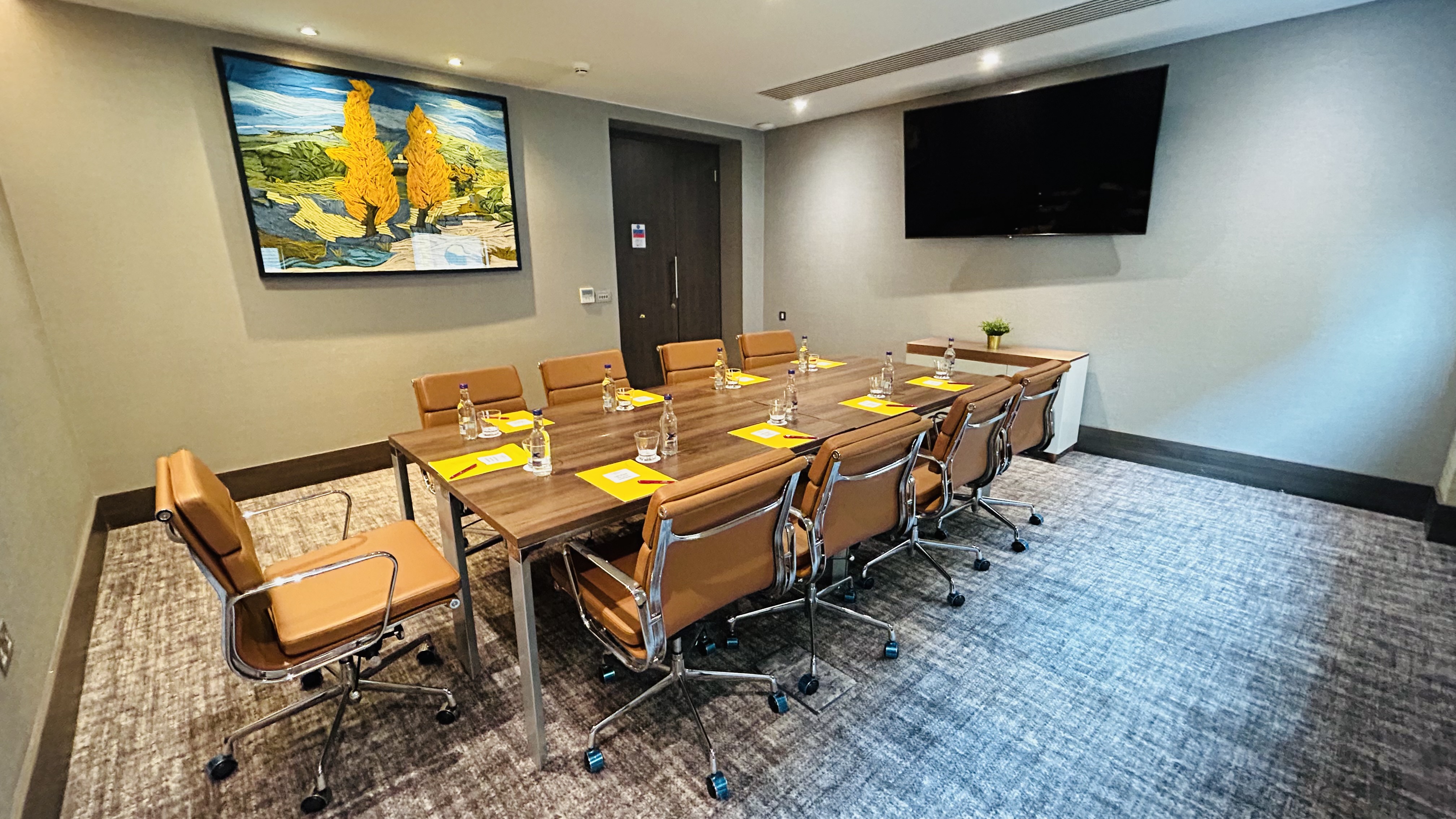 Wimbledon Suite meeting room at Crowne Plaza Kingston, ideal for workshops and gatherings.