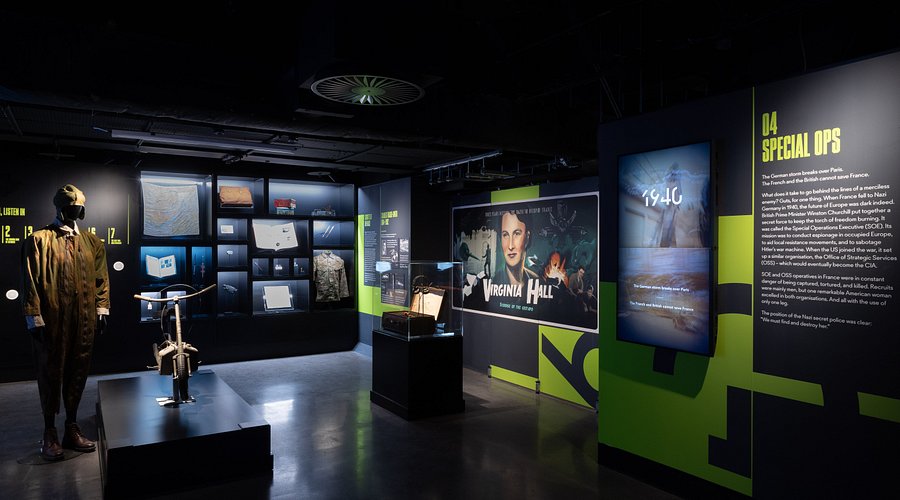 Spy museum gallery exhibit, event, tour