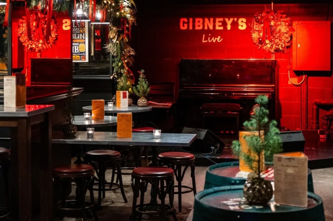 Gibney's London - 1bfe4ab8-e30a-4b23-87ba-3aceb7264176.jpg