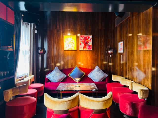 Shikhar Bar