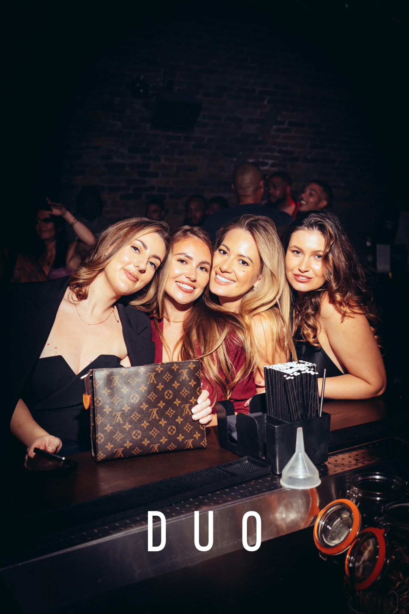 DUO Ldn - 3eefe2ee-82c6-46ab-9bc0-006165ecb55d.jpg